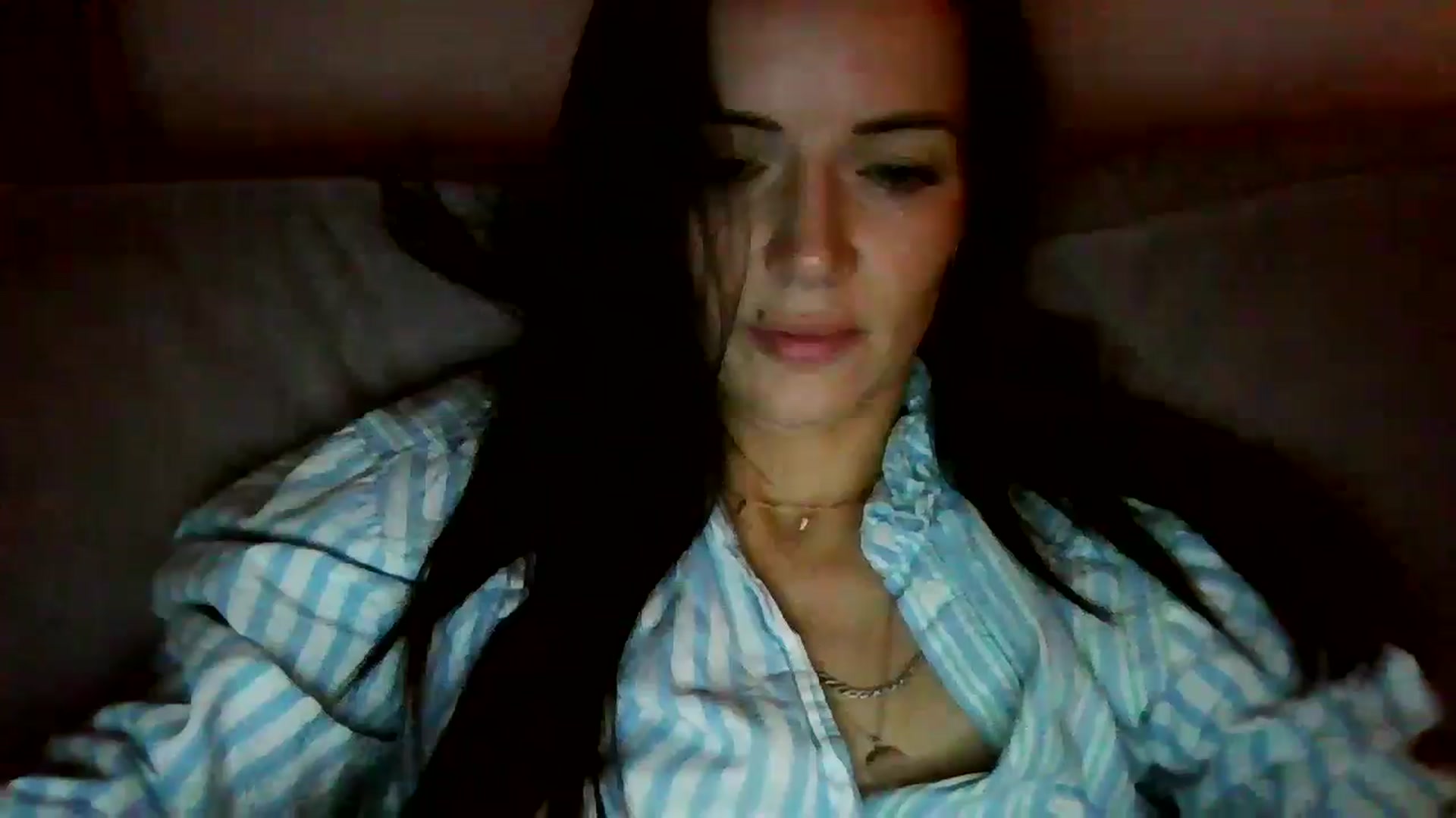 Gallery image thumbnail from British_chick's myfreecams stream on, 11/19/2024, 24:01 image 15 of 20