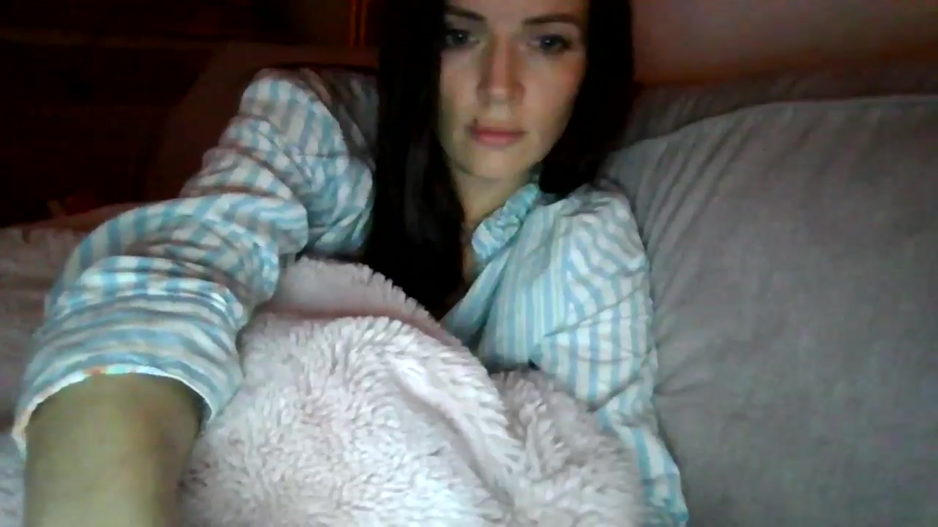 Gallery image thumbnail from British_chick's myfreecams stream on, 11/19/2024, 24:01 image 3 of 20