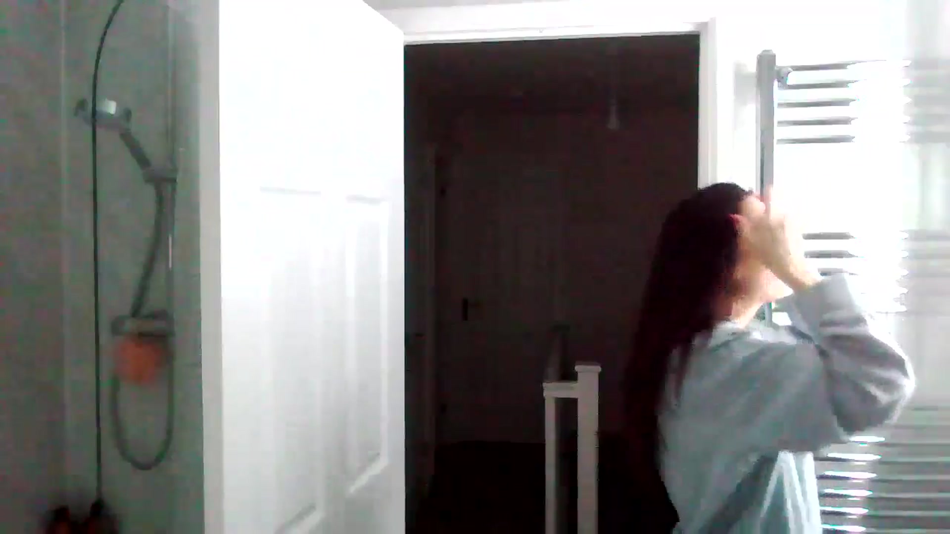 Gallery image thumbnail from British_chick's myfreecams stream on, 11/19/2024, 01:56 image 16 of 20