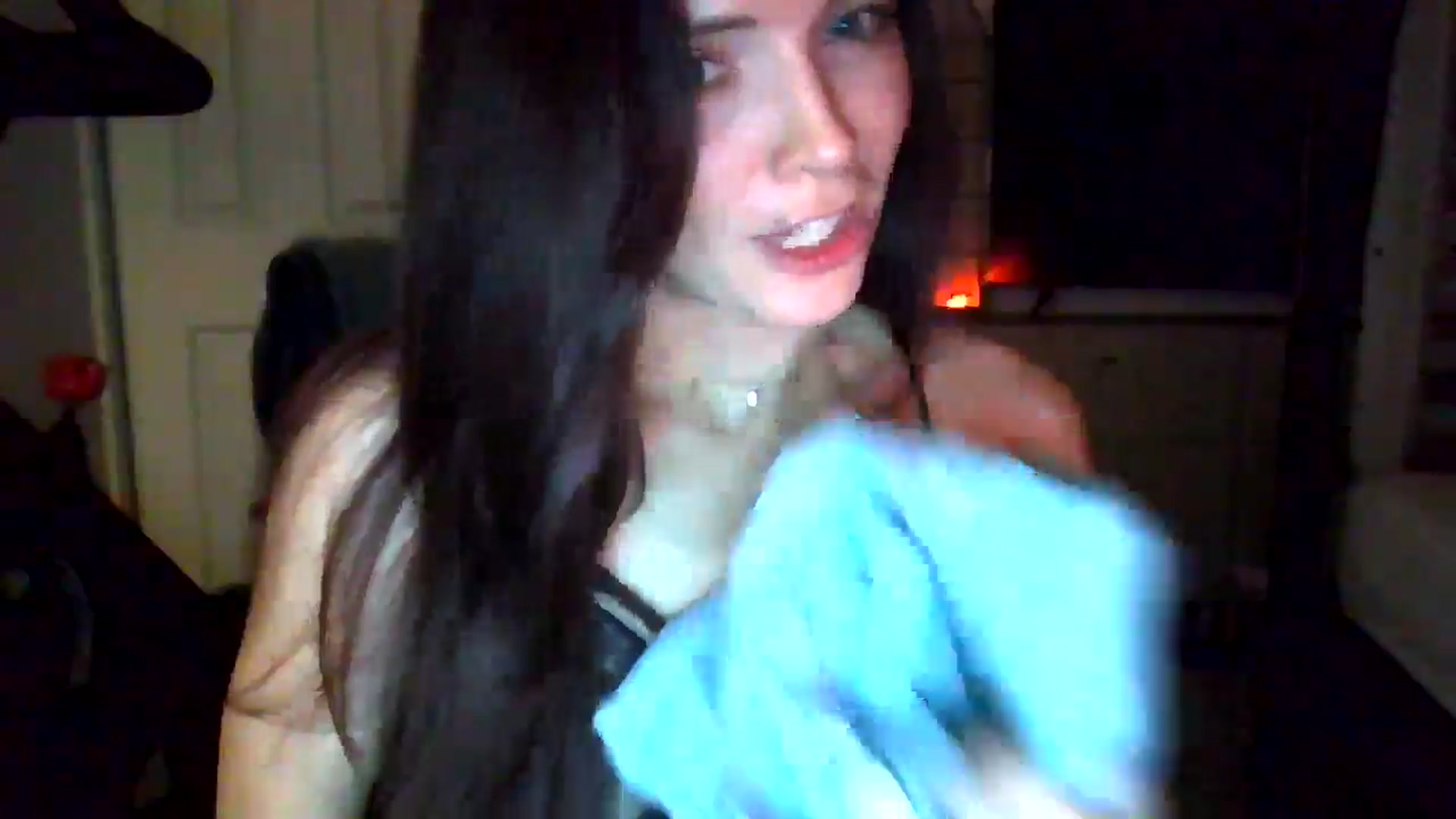 Gallery image thumbnail from British_chick's myfreecams stream on, 11/19/2024, 01:56 image 5 of 20