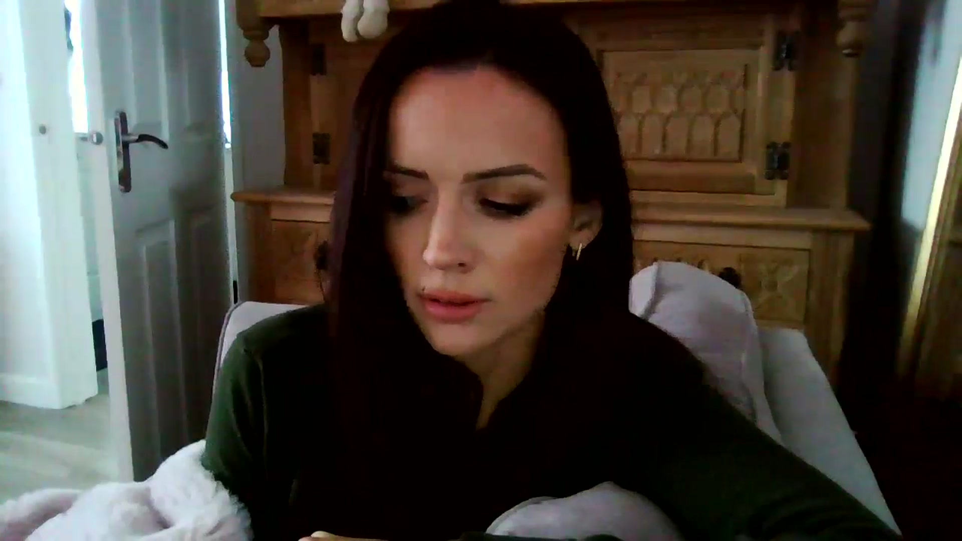 Gallery image thumbnail from British_chick's myfreecams stream on, 11/19/2024, 12:06 image 10 of 20