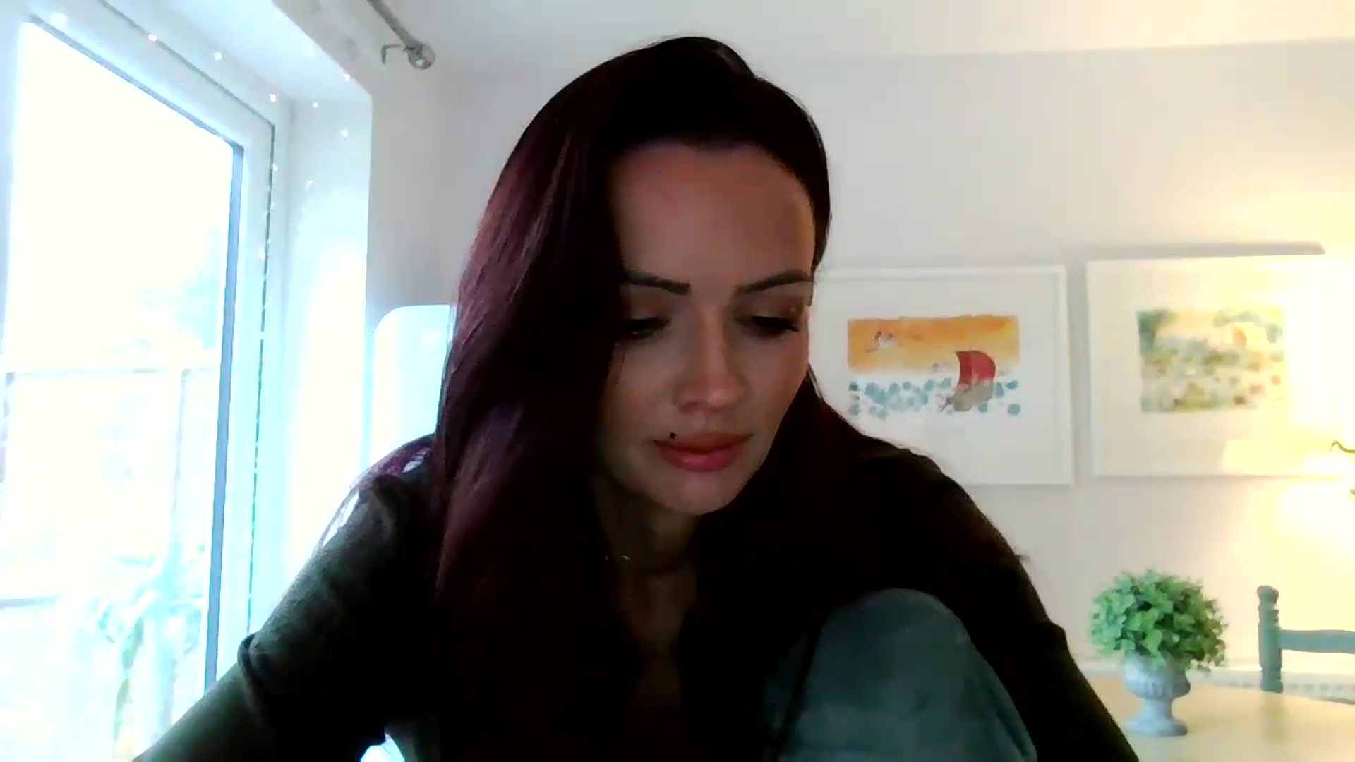 Gallery image thumbnail from British_chick's myfreecams stream on, 11/19/2024, 12:06 image 2 of 20