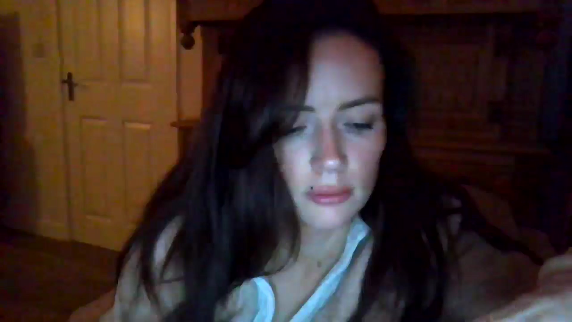 Gallery image thumbnail from British_chick's myfreecams stream on, 11/27/2024, 24:08 image 7 of 20