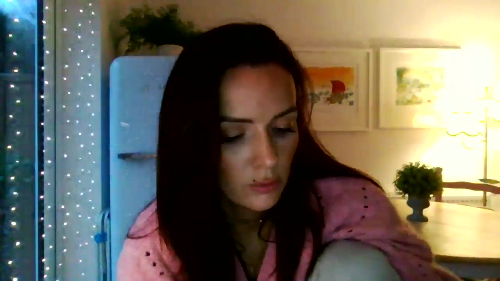Gallery image thumbnail from British_chick's myfreecams stream on, 11/30/2024, 16:47 image 9 of 20