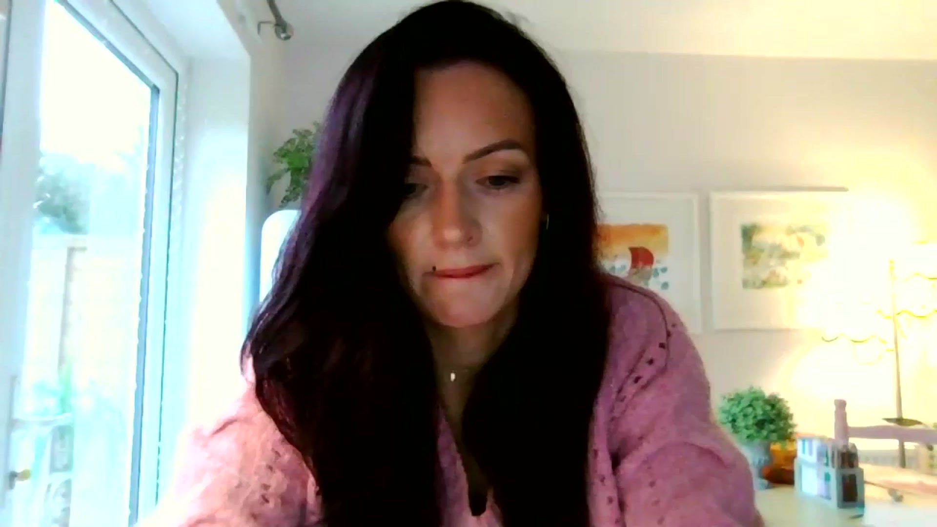 Gallery image thumbnail from British_chick's myfreecams stream on, 12/10/2024, 14:34 image 1 of 20