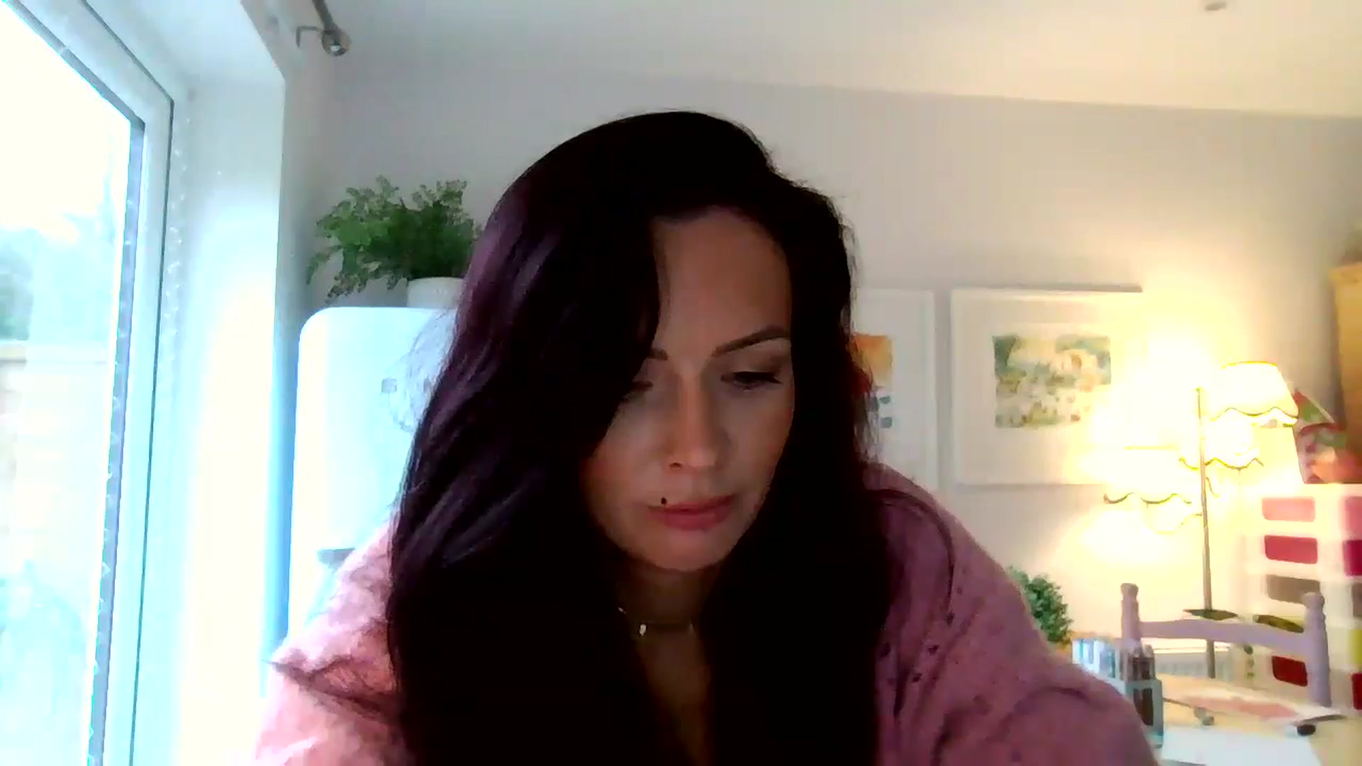 Gallery image thumbnail from British_chick's myfreecams stream on, 12/10/2024, 14:34 image 2 of 20
