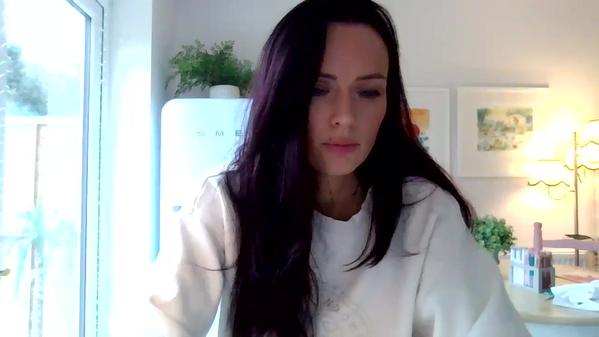 Gallery image thumbnail from British_chick's myfreecams stream on, 12/11/2024, 12:52 image 9 of 20