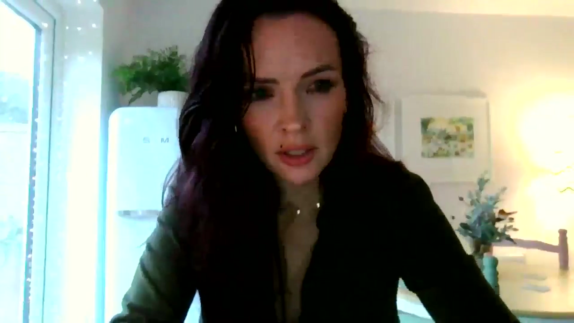 Gallery image thumbnail from British_chick's myfreecams stream on, 12/17/2024, 13:04 image 6 of 20
