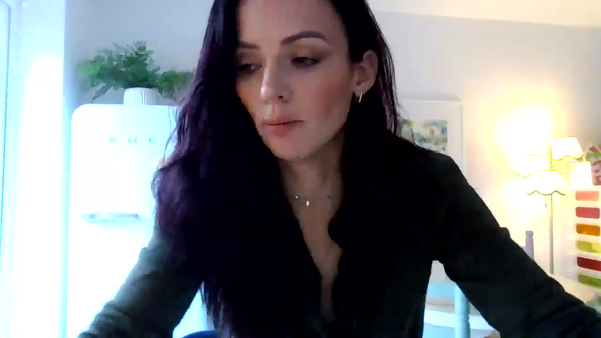 Gallery image thumbnail from British_chick's myfreecams stream on, 12/17/2024, 16:24 image 4 of 20