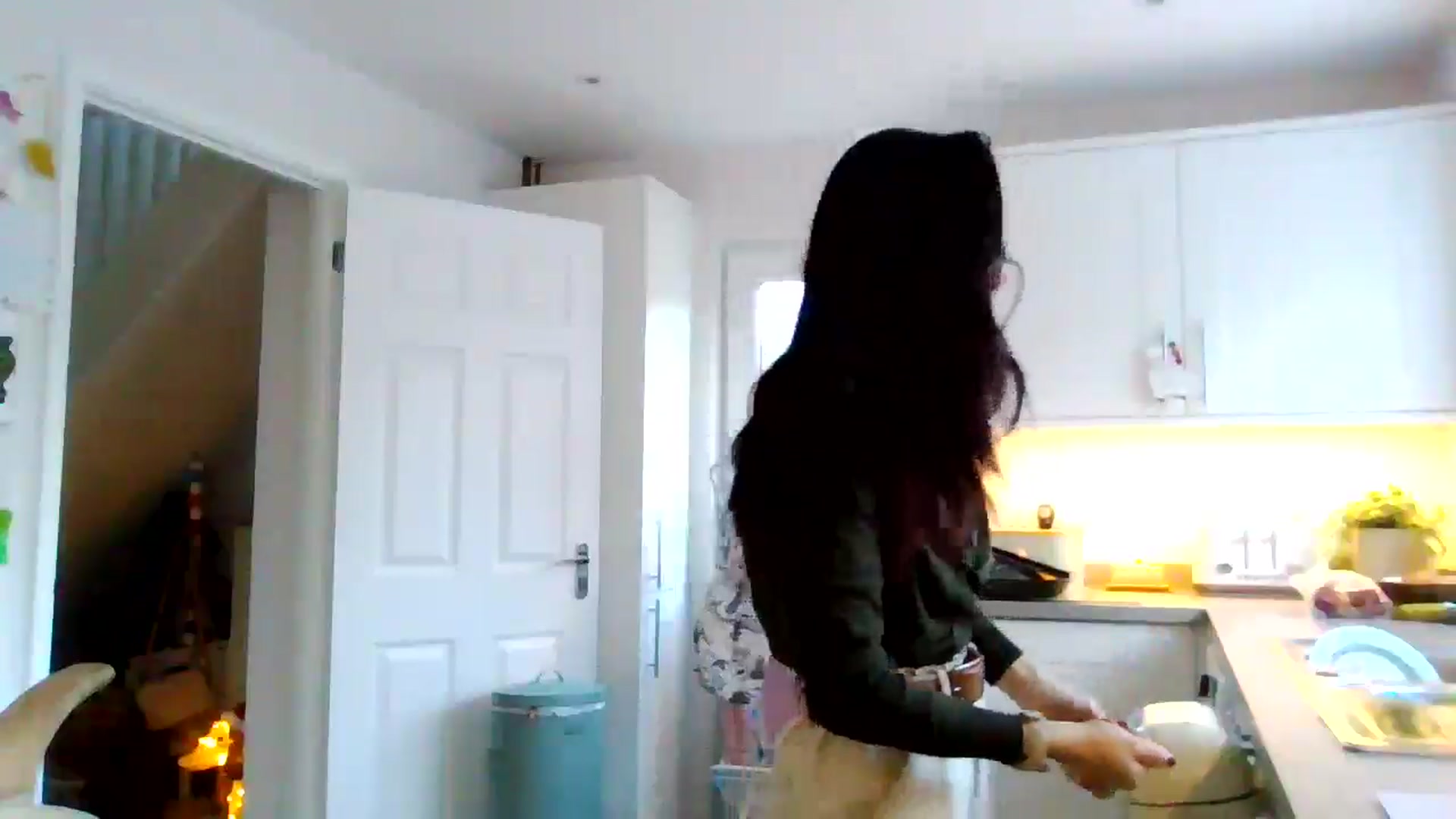 Gallery image thumbnail from British_chick's myfreecams stream on, 12/17/2024, 16:24 image 9 of 20
