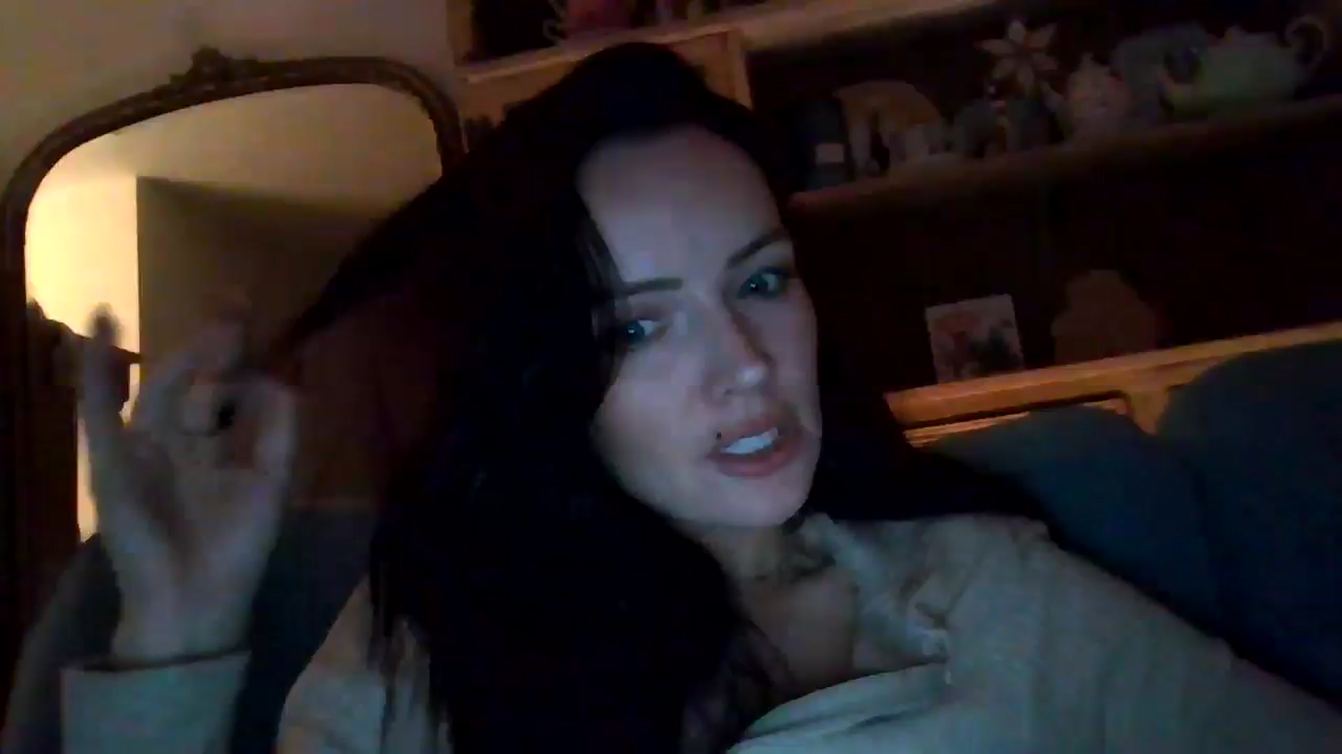 Gallery image thumbnail from British_chick's myfreecams stream on, 12/18/2024, 24:38 image 9 of 20
