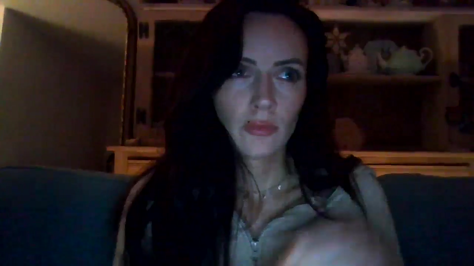 Gallery image thumbnail from British_chick's myfreecams stream on, 12/18/2024, 24:38 image 3 of 20