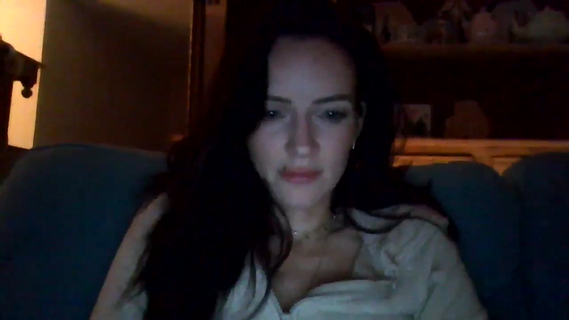 Gallery image thumbnail from British_chick's myfreecams stream on, 12/18/2024, 24:38 image 11 of 20
