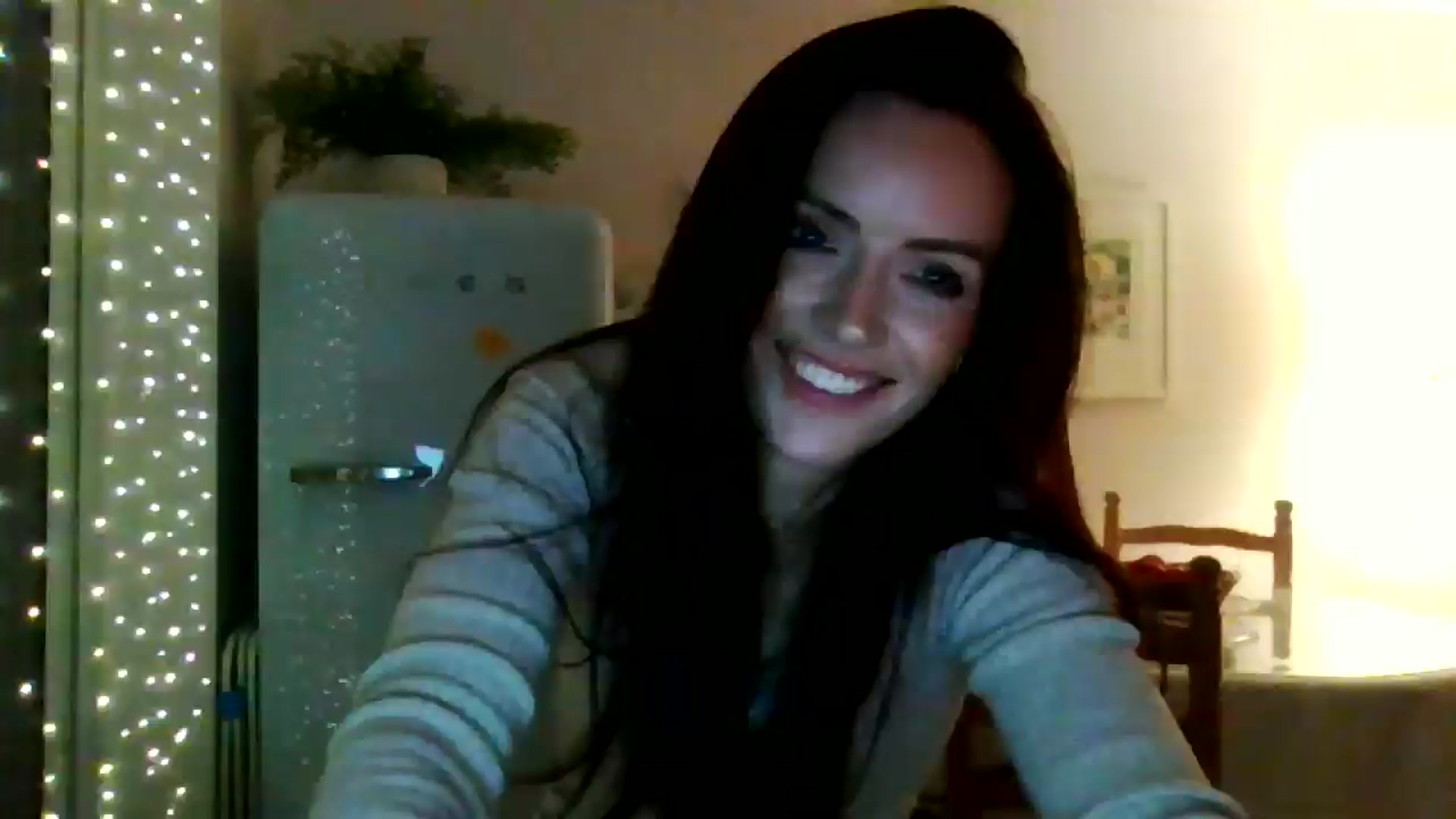 Gallery image thumbnail from British_chick's myfreecams stream on, 12/29/2024, 19:59 image 8 of 20