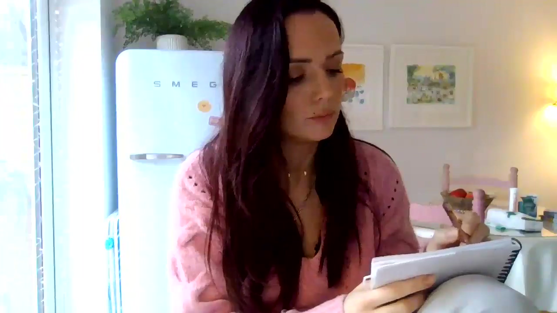Gallery image thumbnail from British_chick's myfreecams stream on, 12/31/2024, 13:54 image 18 of 20