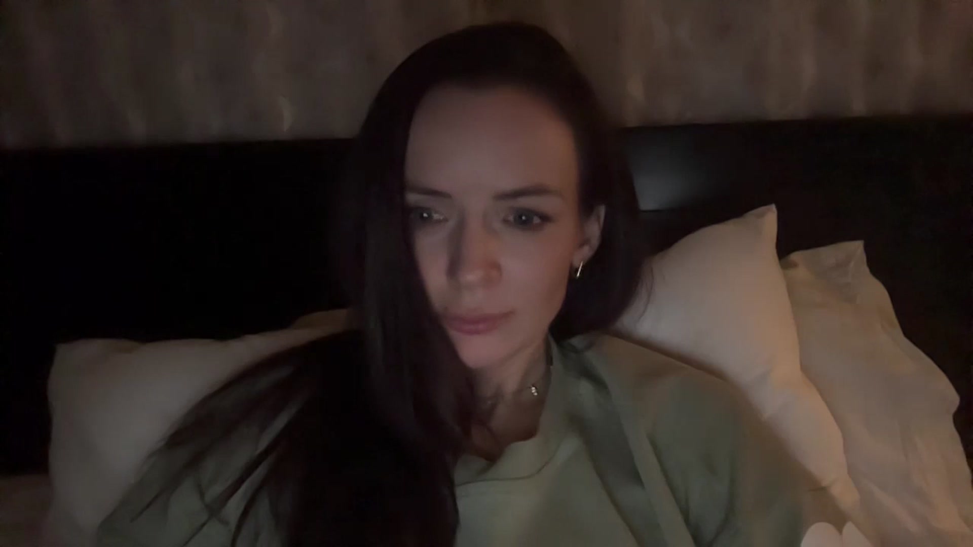 Gallery image thumbnail from British_chick's myfreecams stream on, 01/07/2025, 01:07 image 12 of 20