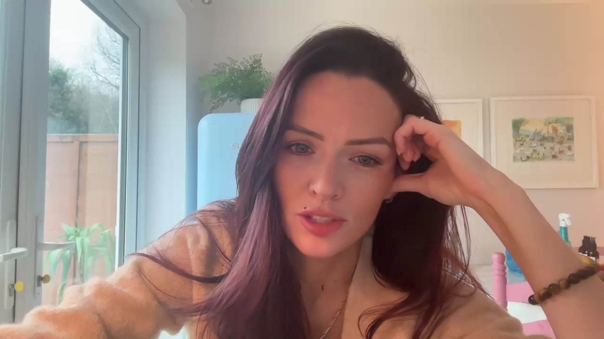 Gallery image thumbnail from British_chick's myfreecams stream on, 01/08/2025, 11:20 image 2 of 20