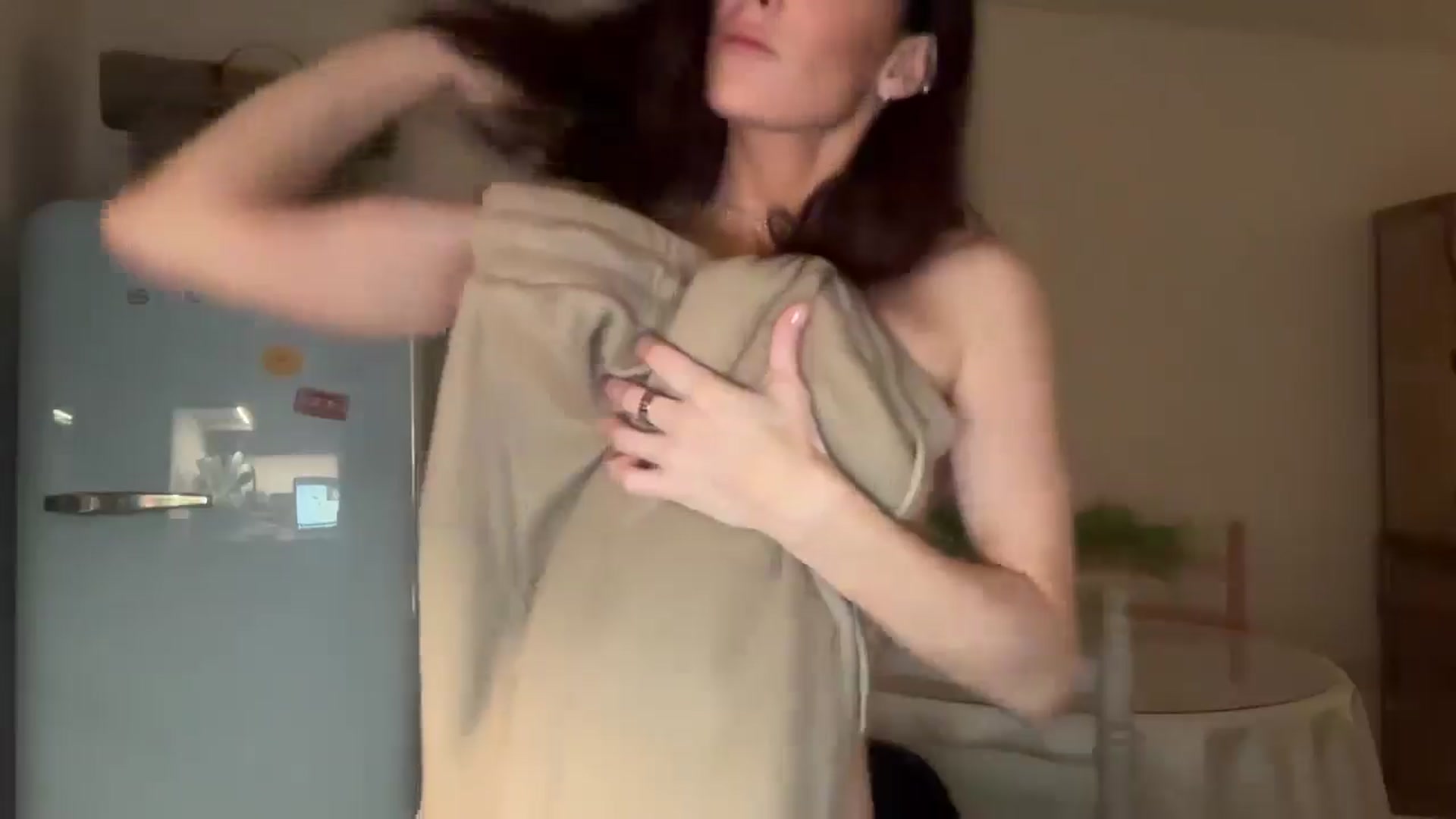 Gallery image thumbnail from British_chick's myfreecams stream on, 01/10/2025, 24:03 image 18 of 20