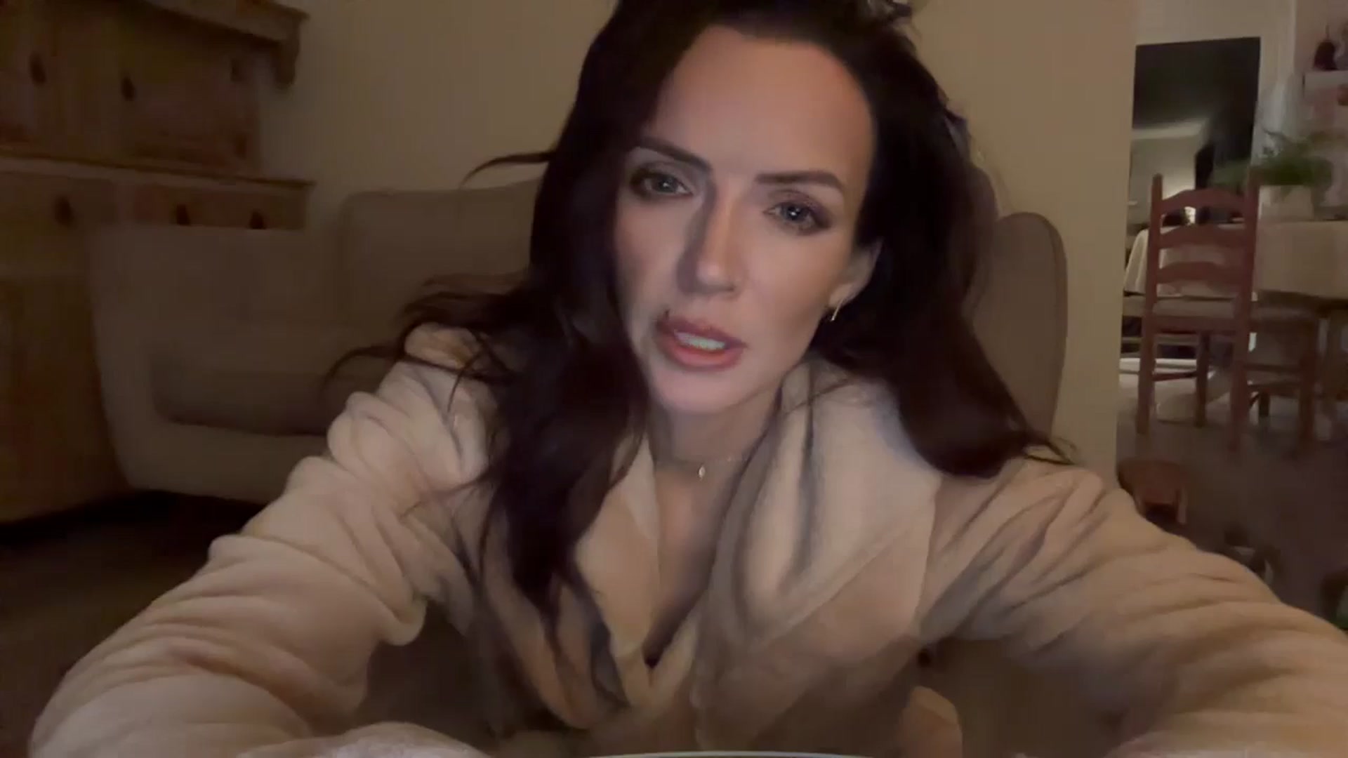 Gallery image thumbnail from British_chick's myfreecams stream on, 01/14/2025, 23:16 image 2 of 20