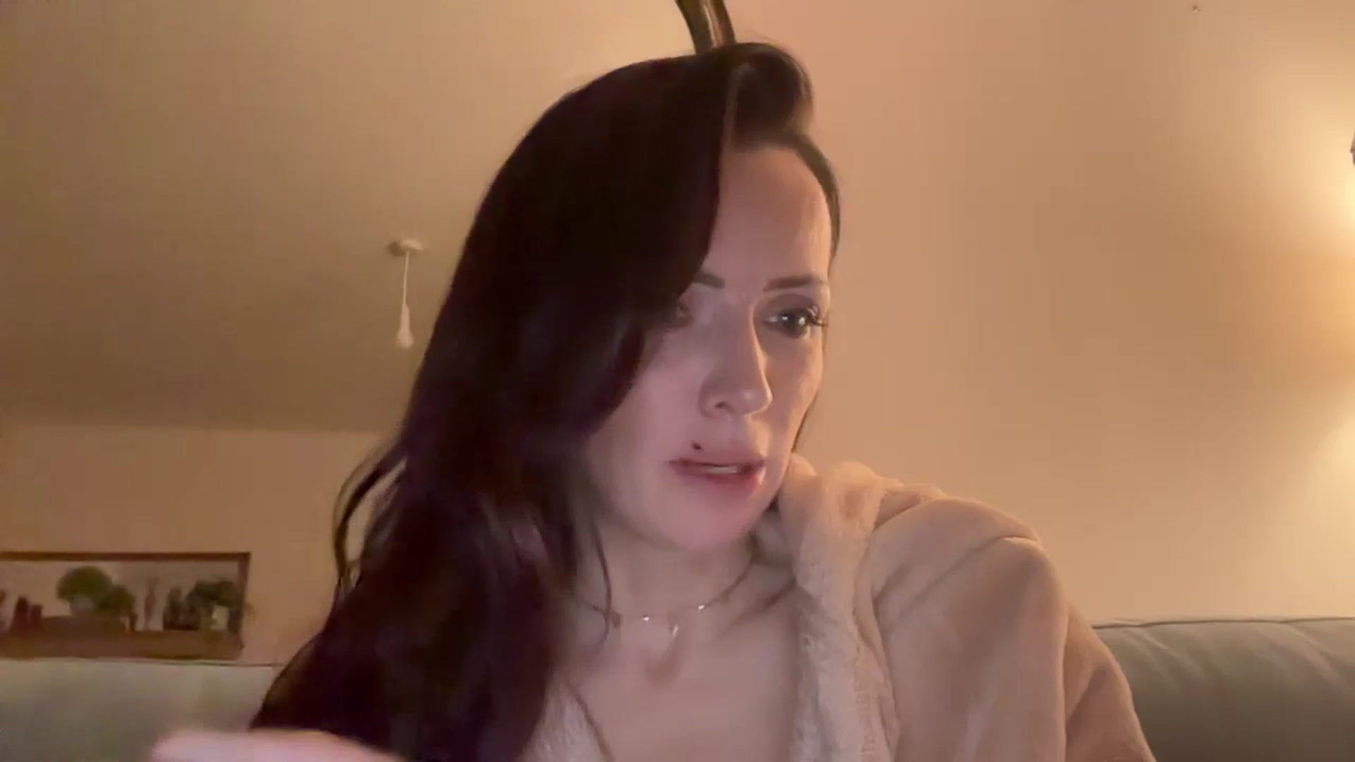 Gallery image thumbnail from British_chick's myfreecams stream on, 01/14/2025, 23:16 image 16 of 20