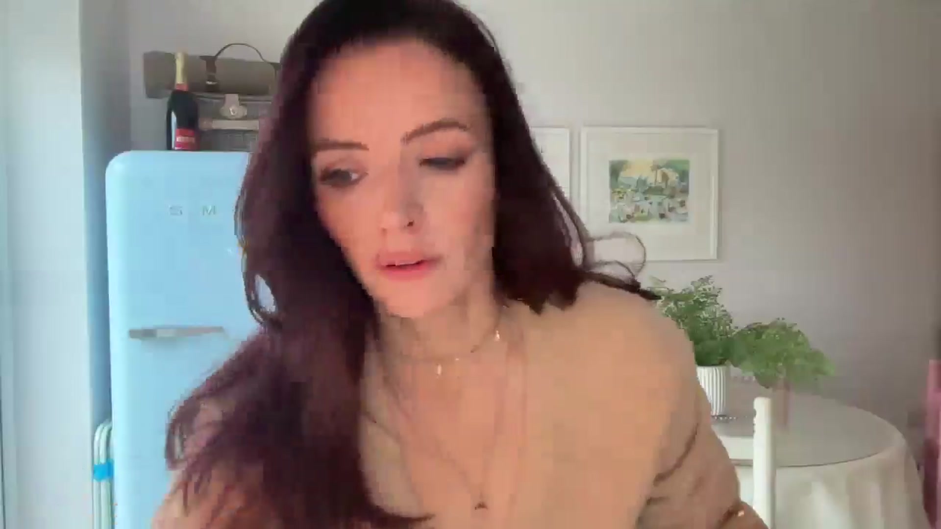 Gallery image thumbnail from British_chick's myfreecams stream on, 01/15/2025, 09:36 image 3 of 20