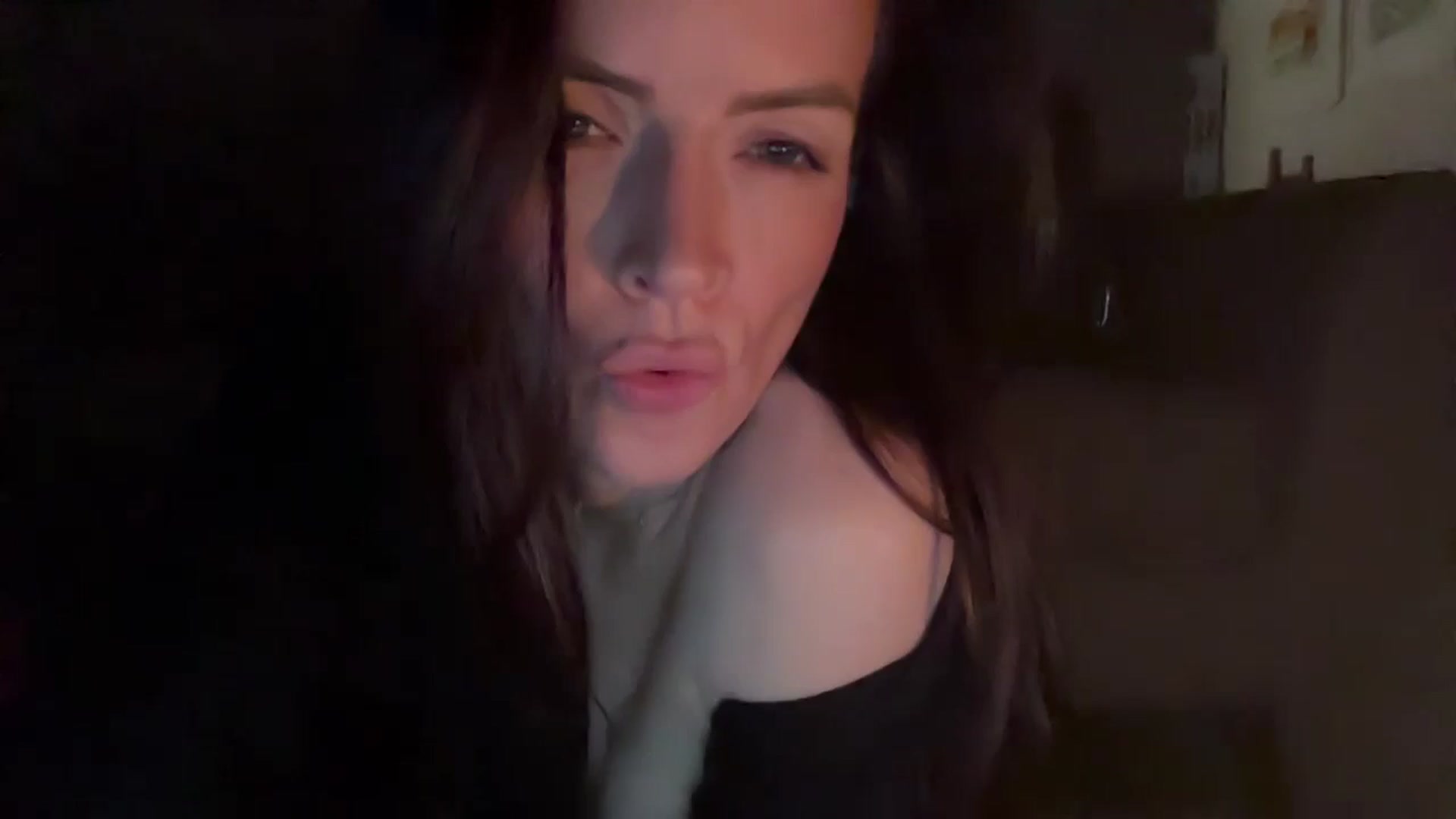 Gallery image thumbnail from British_chick's myfreecams stream on, 01/22/2025, 04:30 image 10 of 20