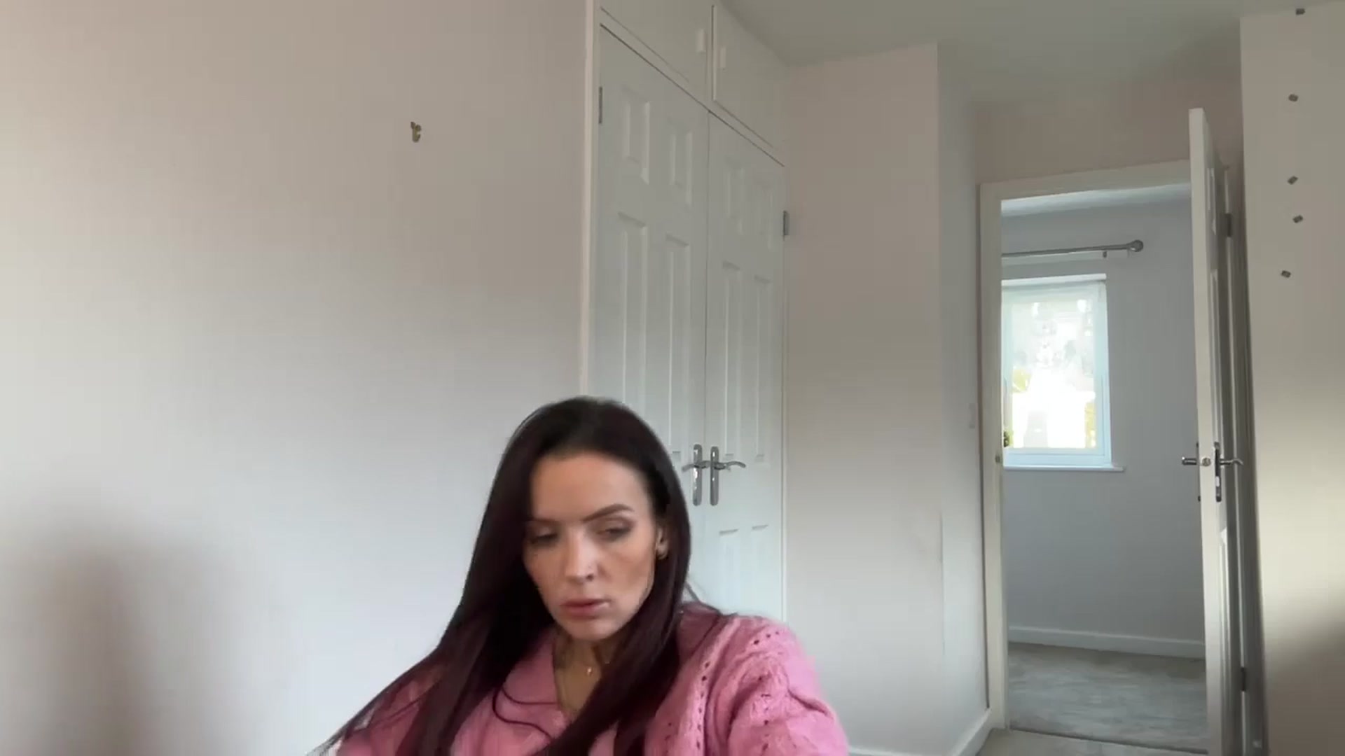 Gallery image thumbnail from British_chick's myfreecams stream on, 01/22/2025, 10:43 image 19 of 20