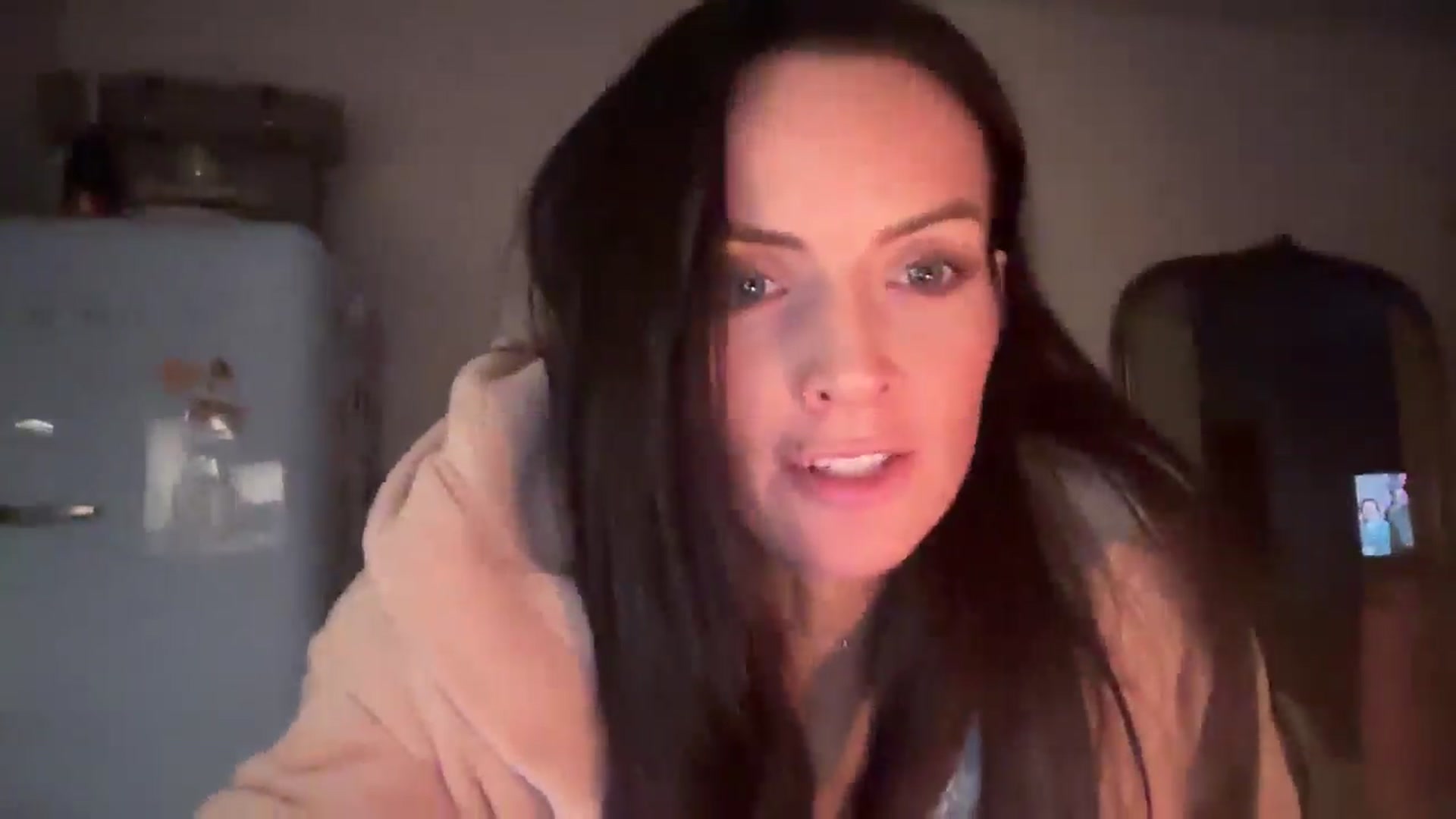 Gallery image thumbnail from British_chick's myfreecams stream on, 01/28/2025, 23:47 image 10 of 20