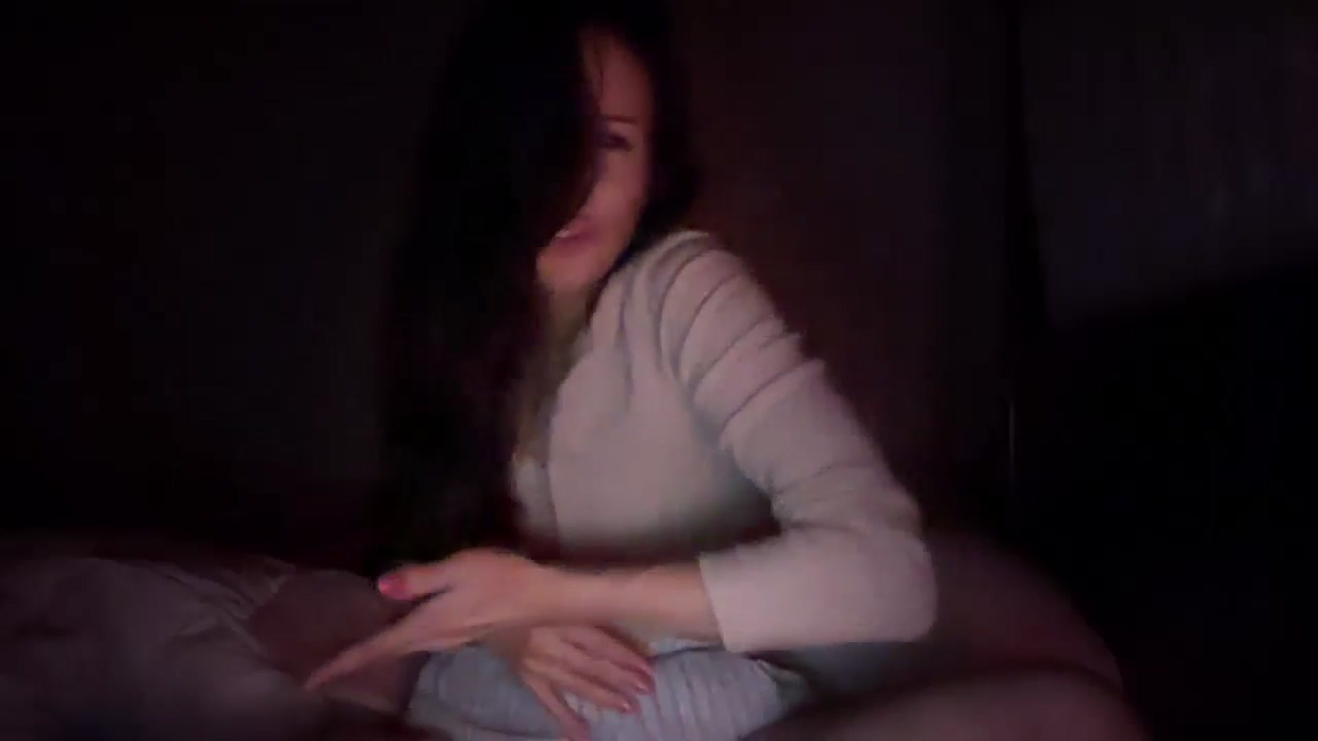 Gallery image thumbnail from British_chick's myfreecams stream on, 02/04/2025, 24:44 image 10 of 20