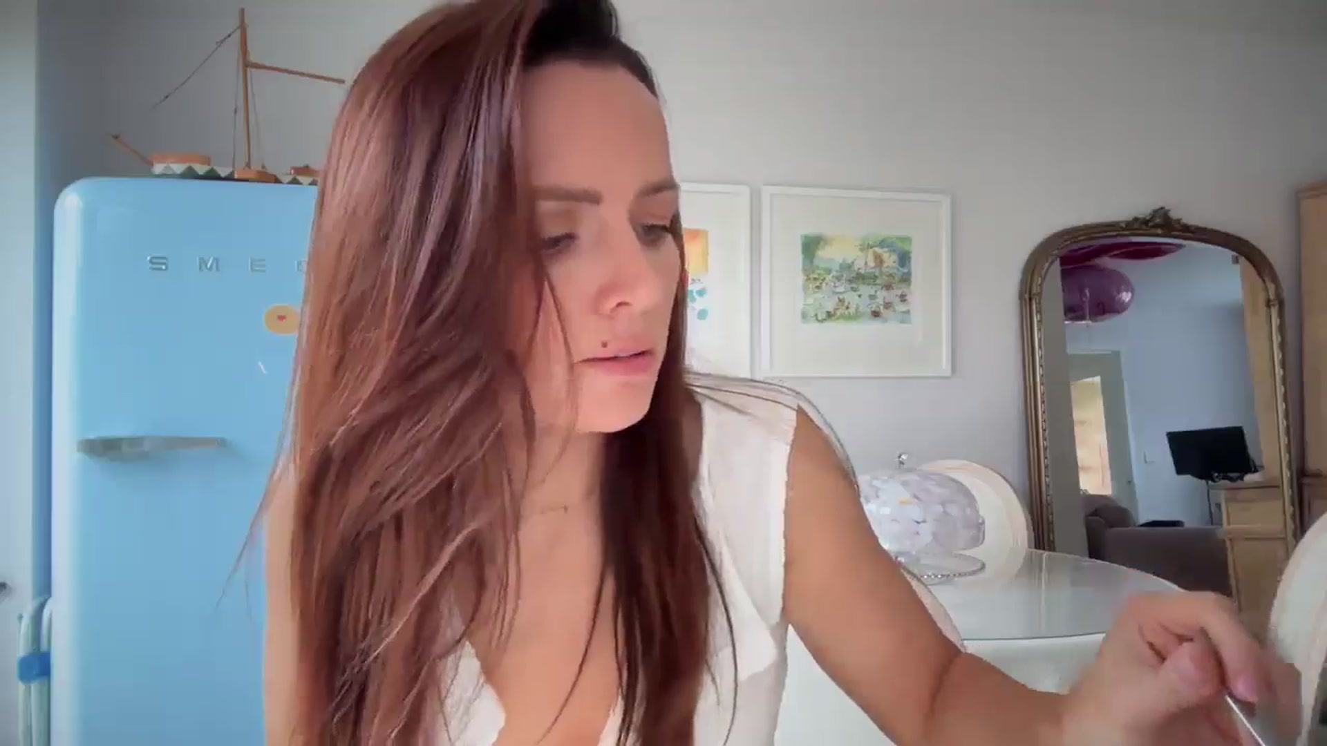 Gallery image thumbnail from British_chick's myfreecams stream on, 03/10/2025, 17:41 image 2 of 20