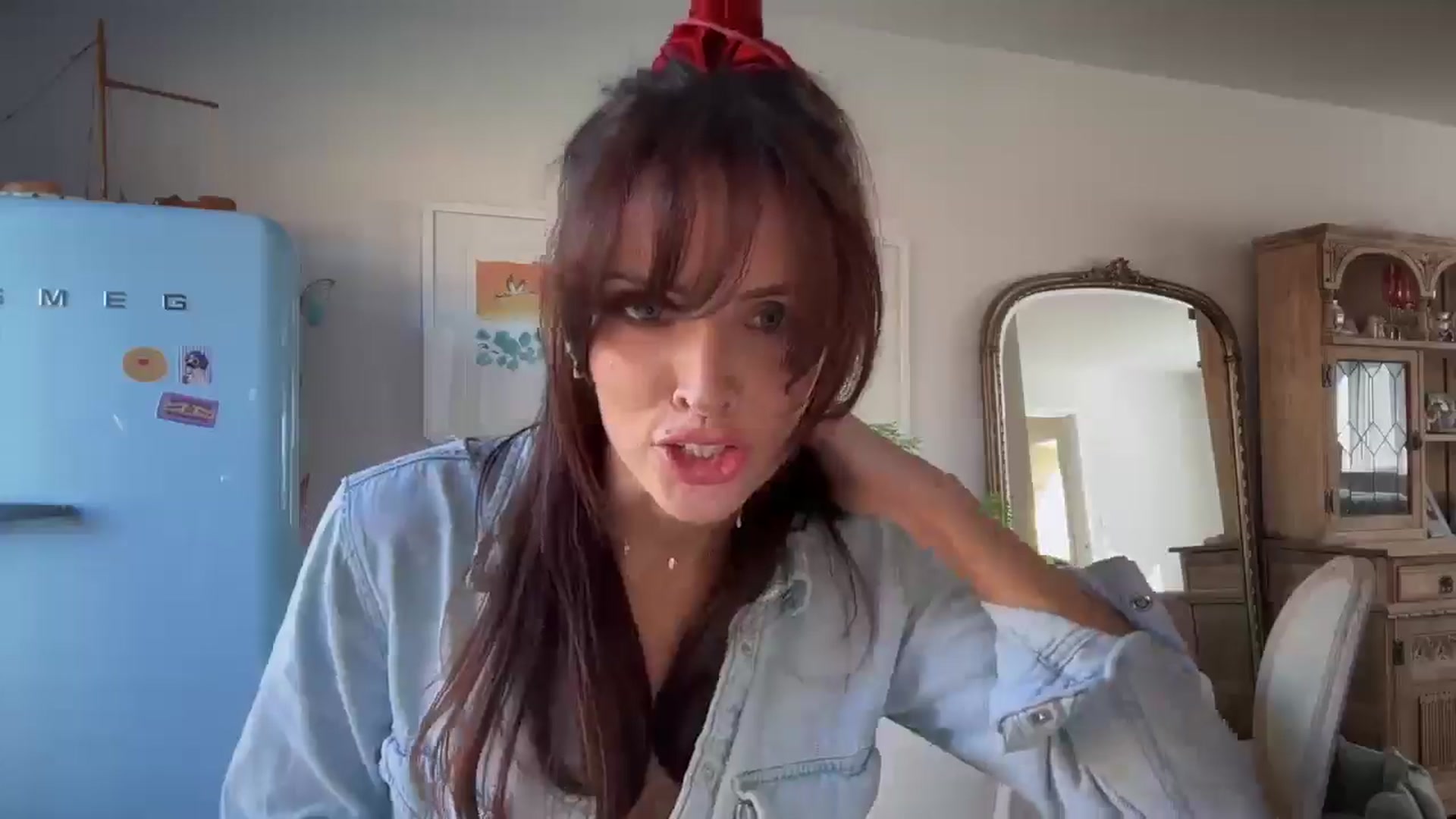Gallery image thumbnail from British_chick's myfreecams stream on, 03/18/2025, 14:56 image 10 of 20