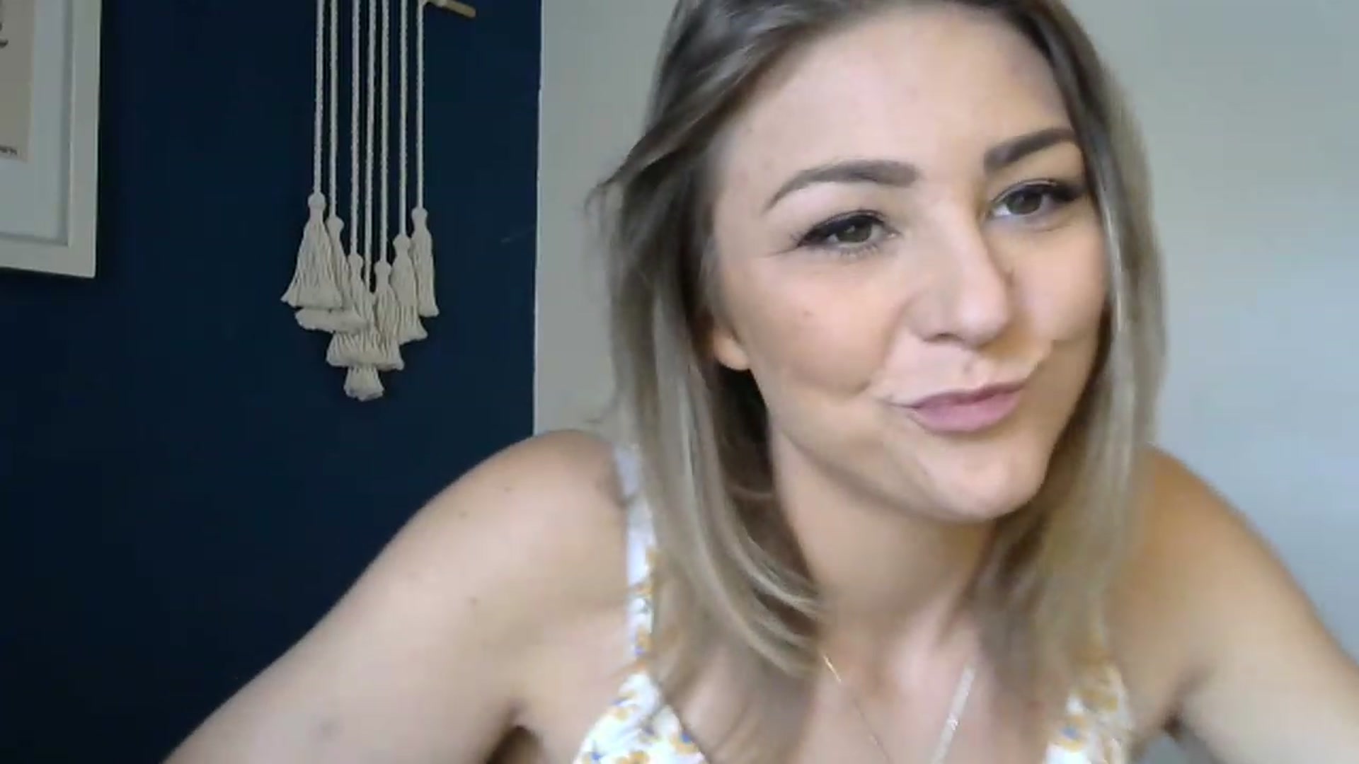 Gallery image thumbnail from Britishbabyx's myfreecams stream on, 07/29/2023, 17:37 image 18 of 20