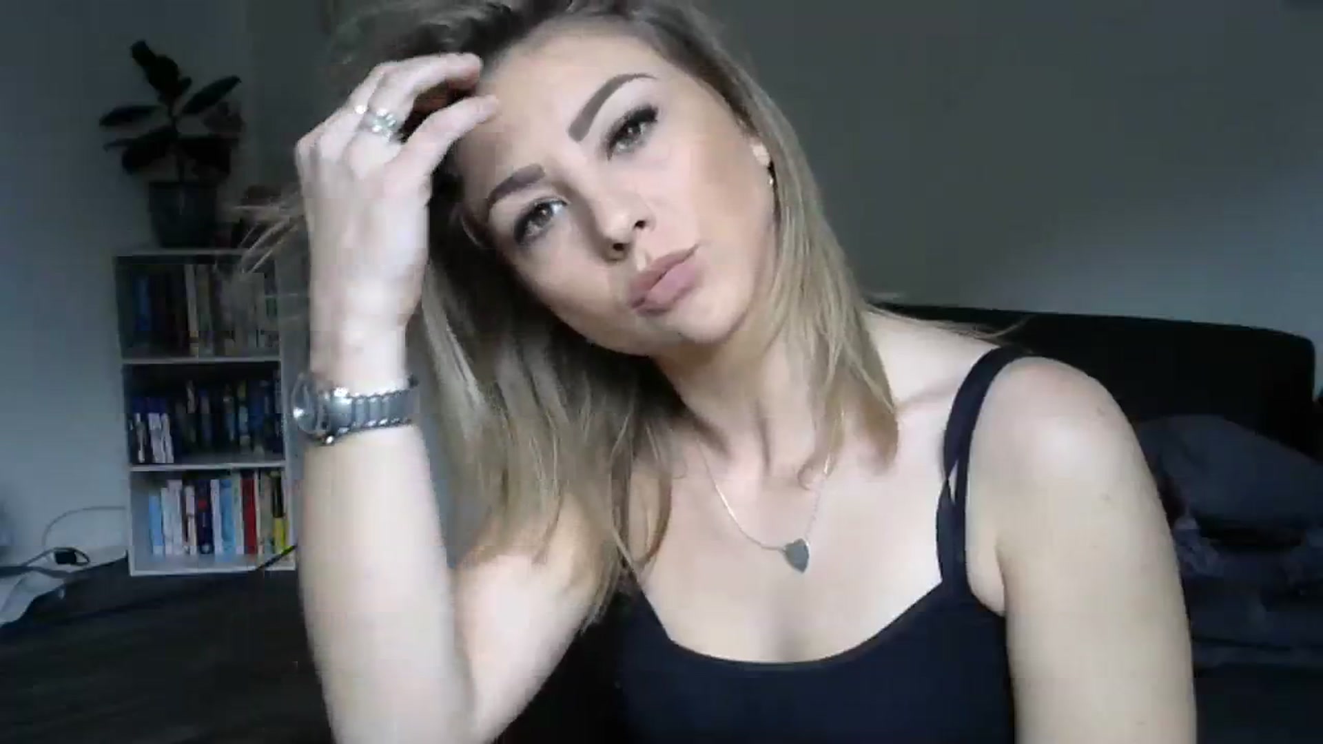 Gallery image thumbnail from Britishbabyx's myfreecams stream on, 08/04/2023, 16:06 image 8 of 20