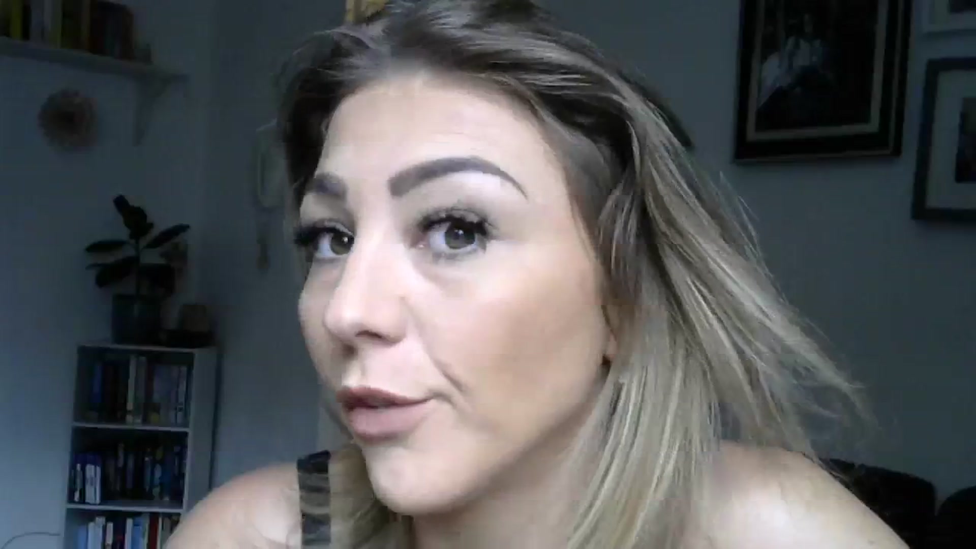 Gallery image thumbnail from Britishbabyx's myfreecams stream on, 08/04/2023, 16:06 image 3 of 20