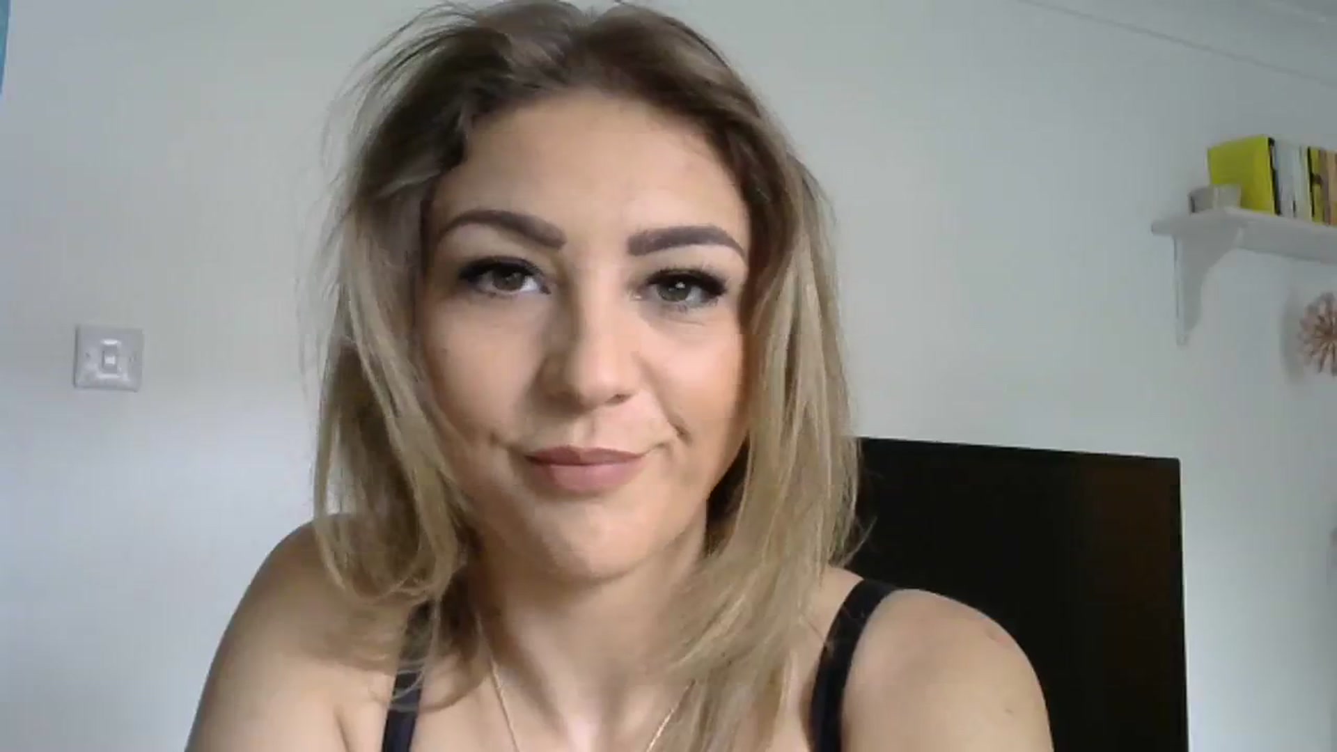 Gallery image thumbnail from Britishbabyx's myfreecams stream on, 08/04/2023, 16:06 image 2 of 20