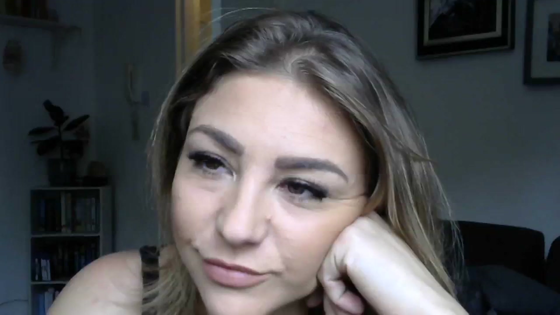 Gallery image thumbnail from Britishbabyx's myfreecams stream on, 08/04/2023, 16:06 image 5 of 20