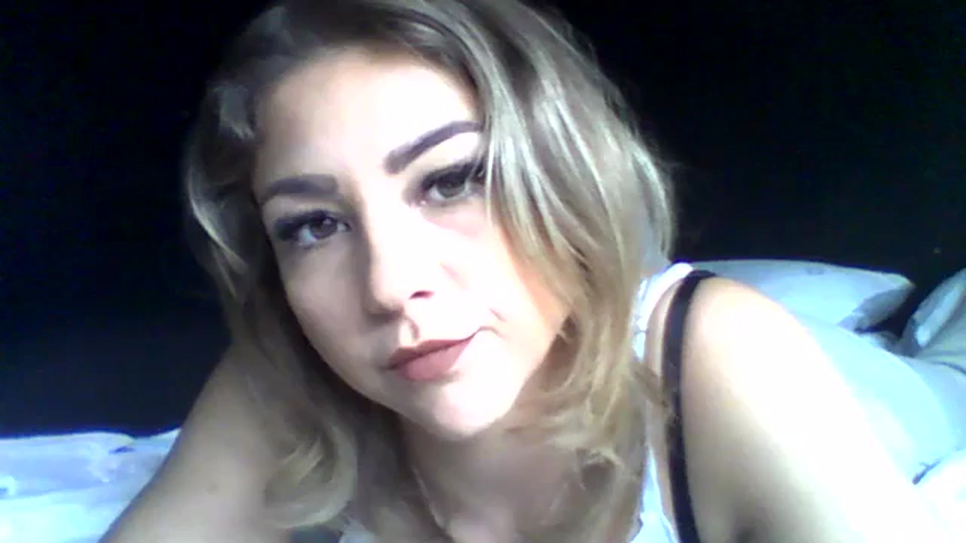 Gallery image thumbnail from Britishbabyx's myfreecams stream on, 08/05/2023, 10:07 image 11 of 20