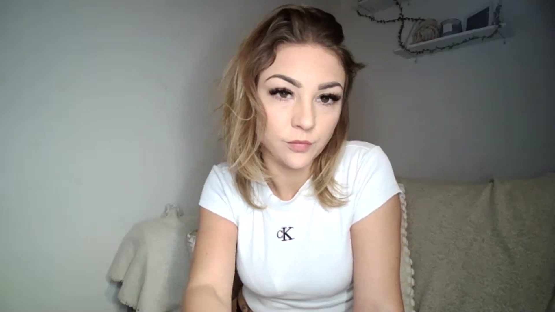 Gallery image thumbnail from Britishbabyx's myfreecams stream on, 11/22/2023, 12:55 image 9 of 20