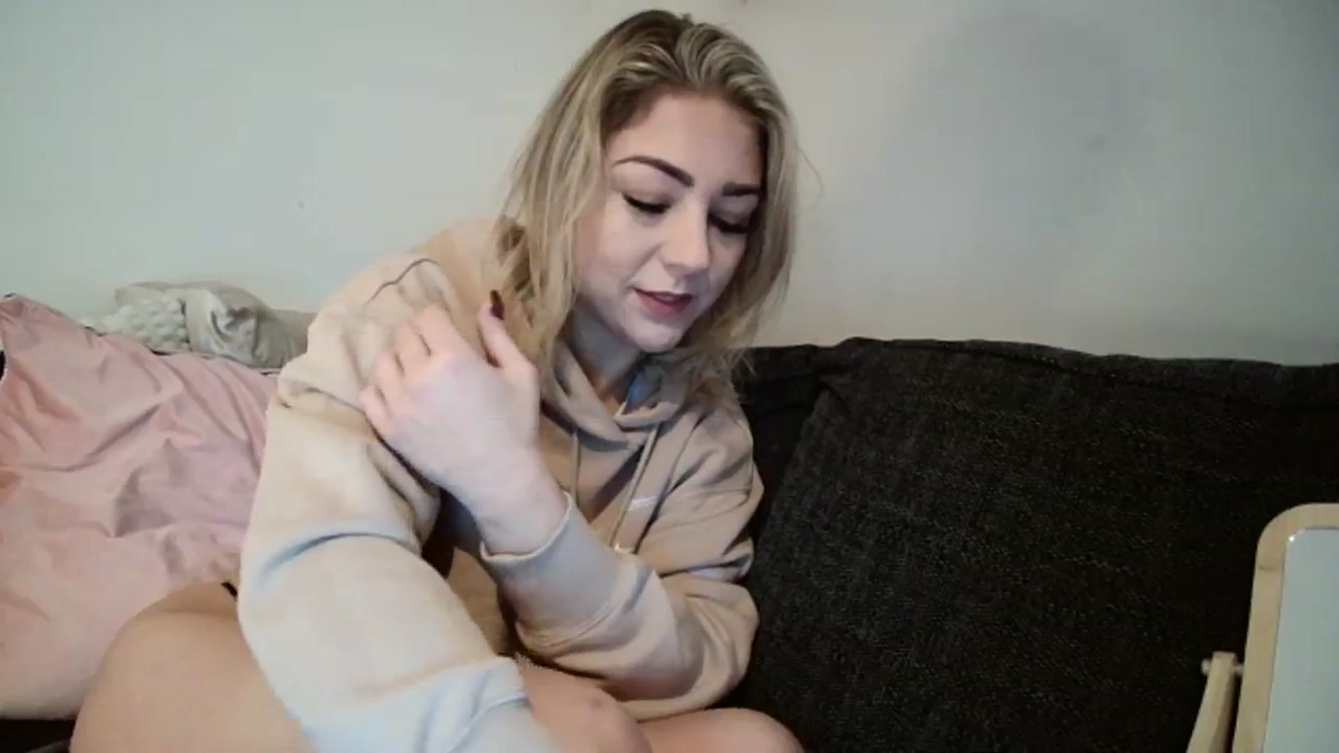 Gallery image thumbnail from Britishbabyx's myfreecams stream on, 11/29/2023, 10:07 image 6 of 20