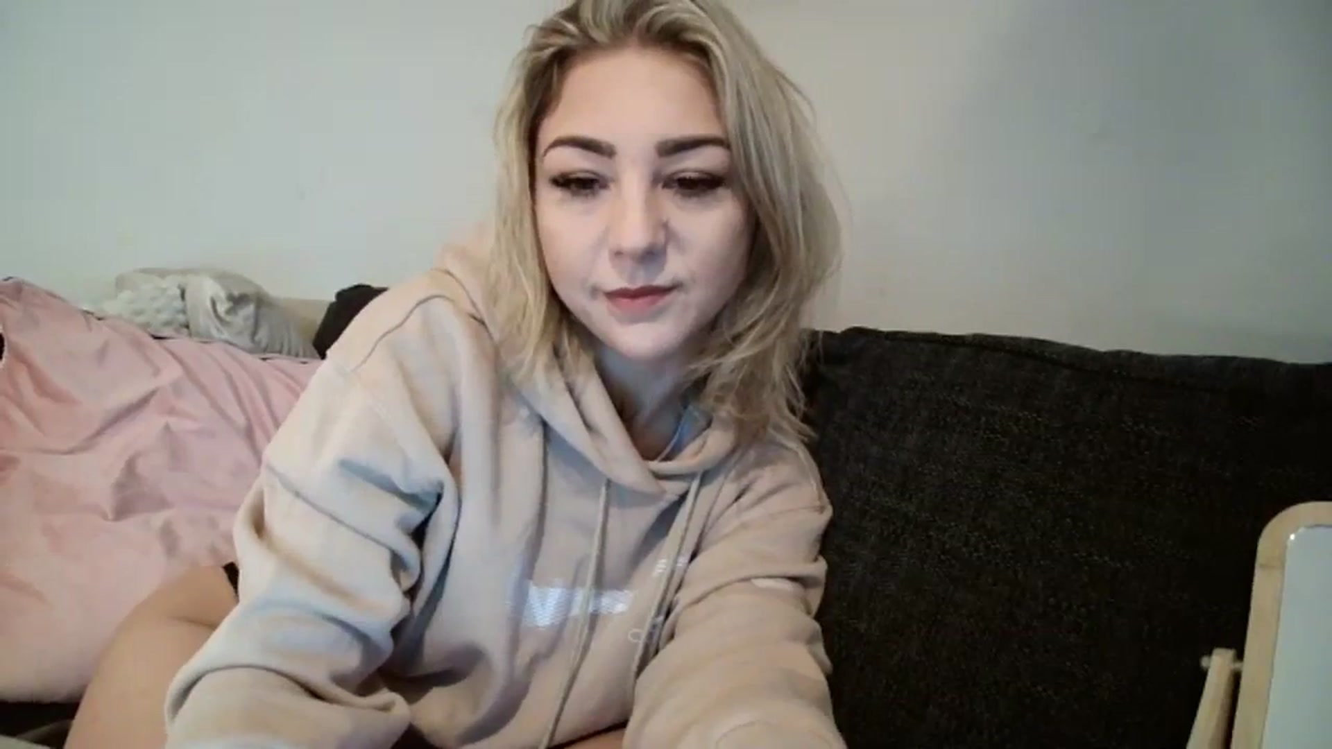 Gallery image thumbnail from Britishbabyx's myfreecams stream on, 11/29/2023, 10:07 image 7 of 20
