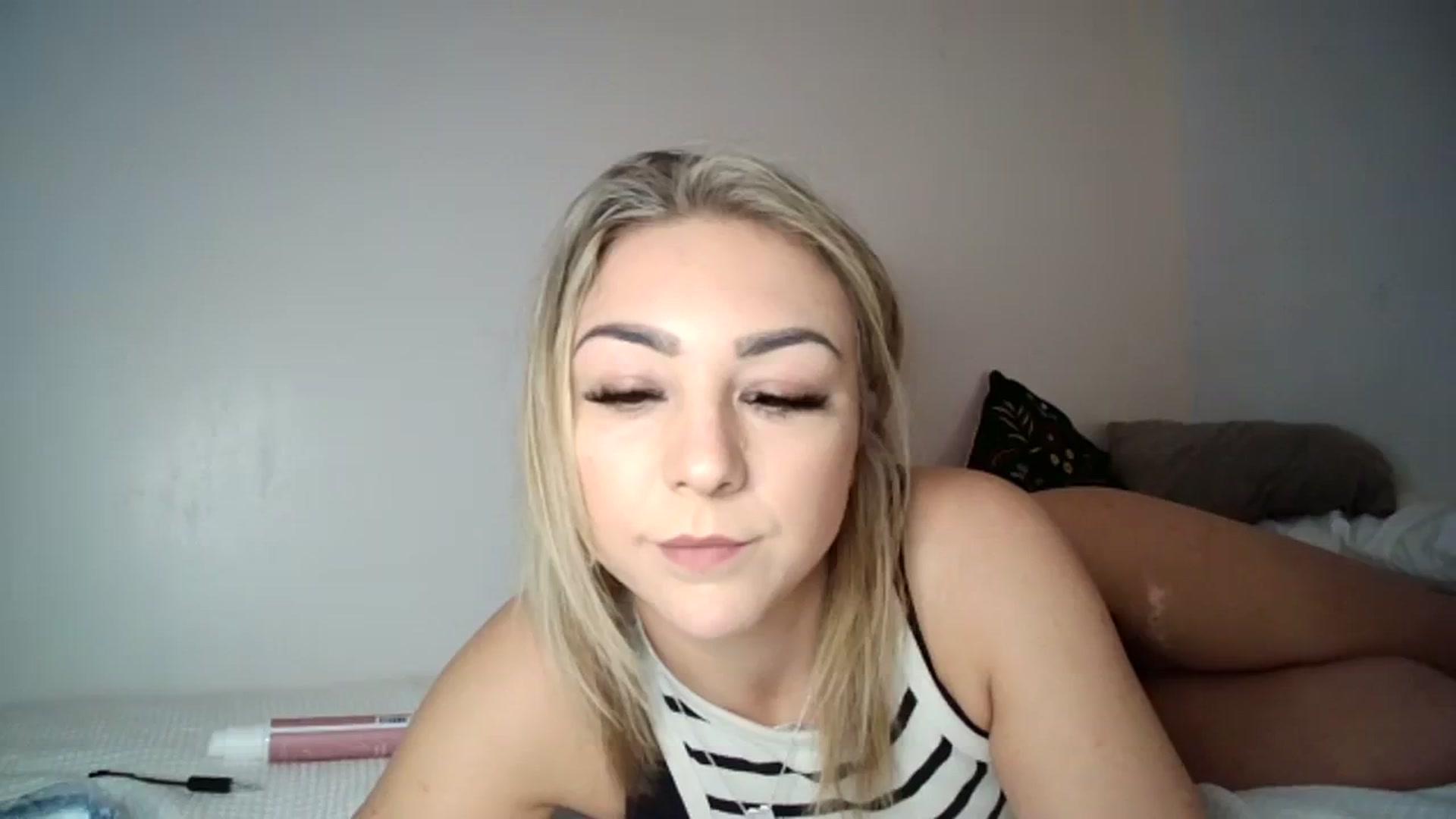 Gallery image thumbnail from Britishbabyx's myfreecams stream on, 12/06/2023, 14:14 image 18 of 20