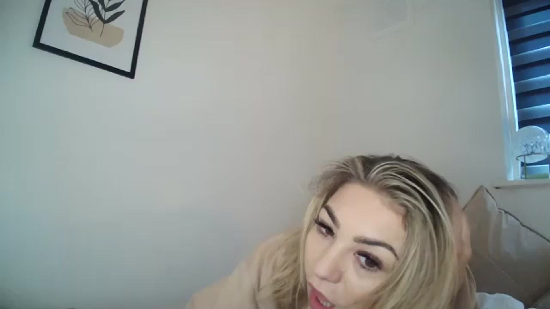 Gallery image thumbnail from Britishbabyx's myfreecams stream on, 12/09/2023, 11:54 image 18 of 20
