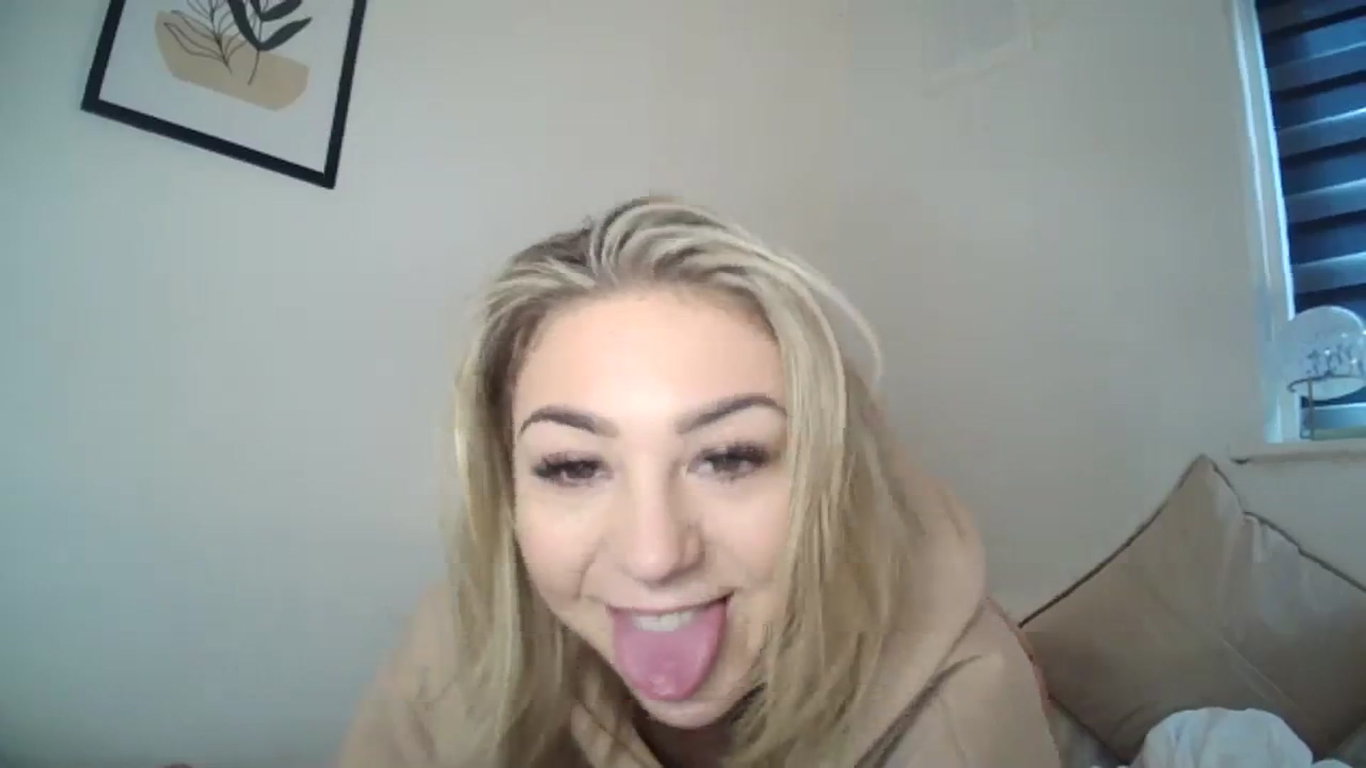 Gallery image thumbnail from Britishbabyx's myfreecams stream on, 12/09/2023, 11:54 image 16 of 20