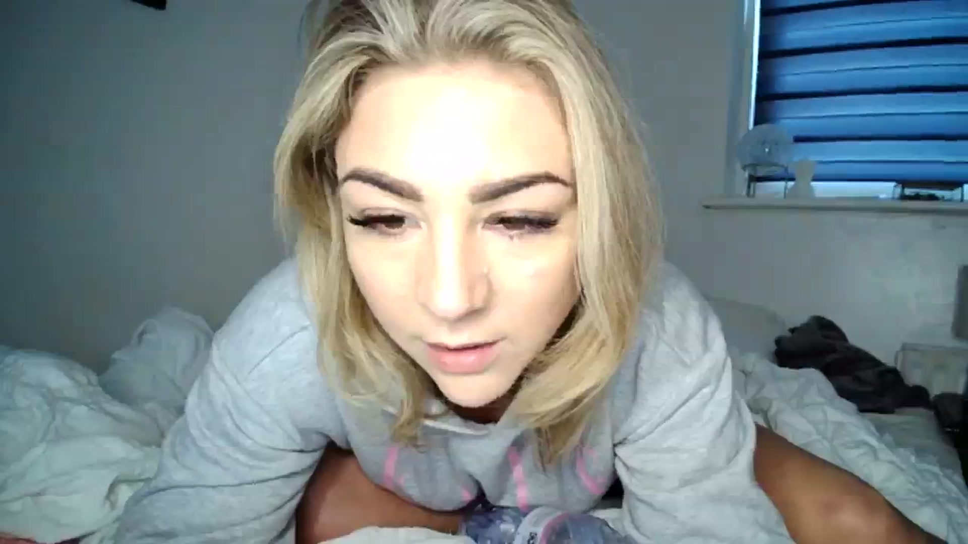 Gallery image thumbnail from Britishbabyx's myfreecams stream on, 12/12/2023, 13:16 image 15 of 20