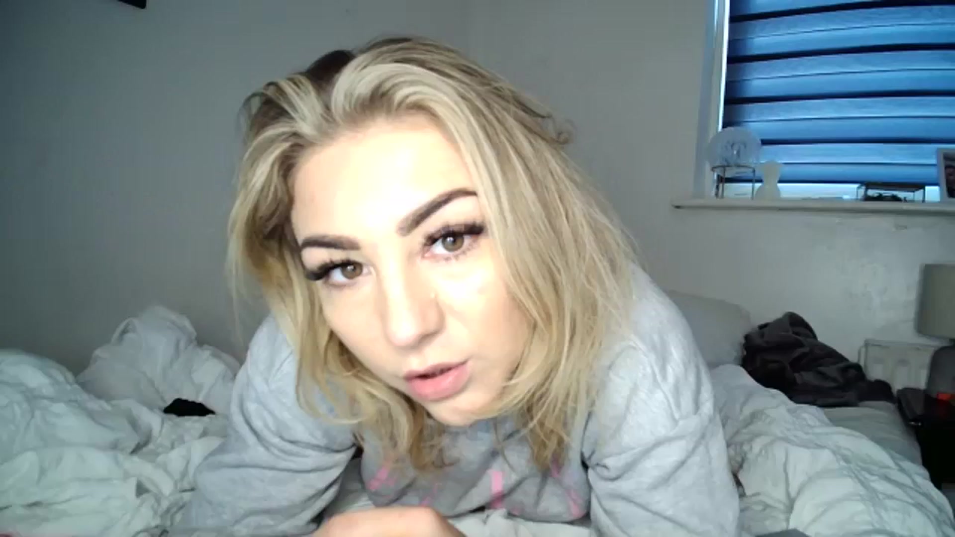 Gallery image thumbnail from Britishbabyx's myfreecams stream on, 12/12/2023, 13:16 image 7 of 20