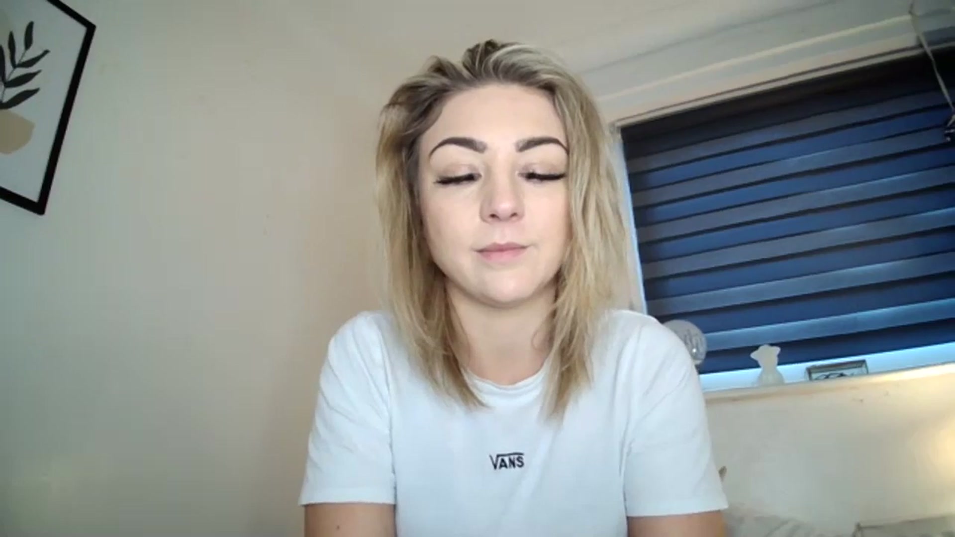 Gallery image thumbnail from Britishbabyx's myfreecams stream on, 12/20/2023, 11:44 image 12 of 20