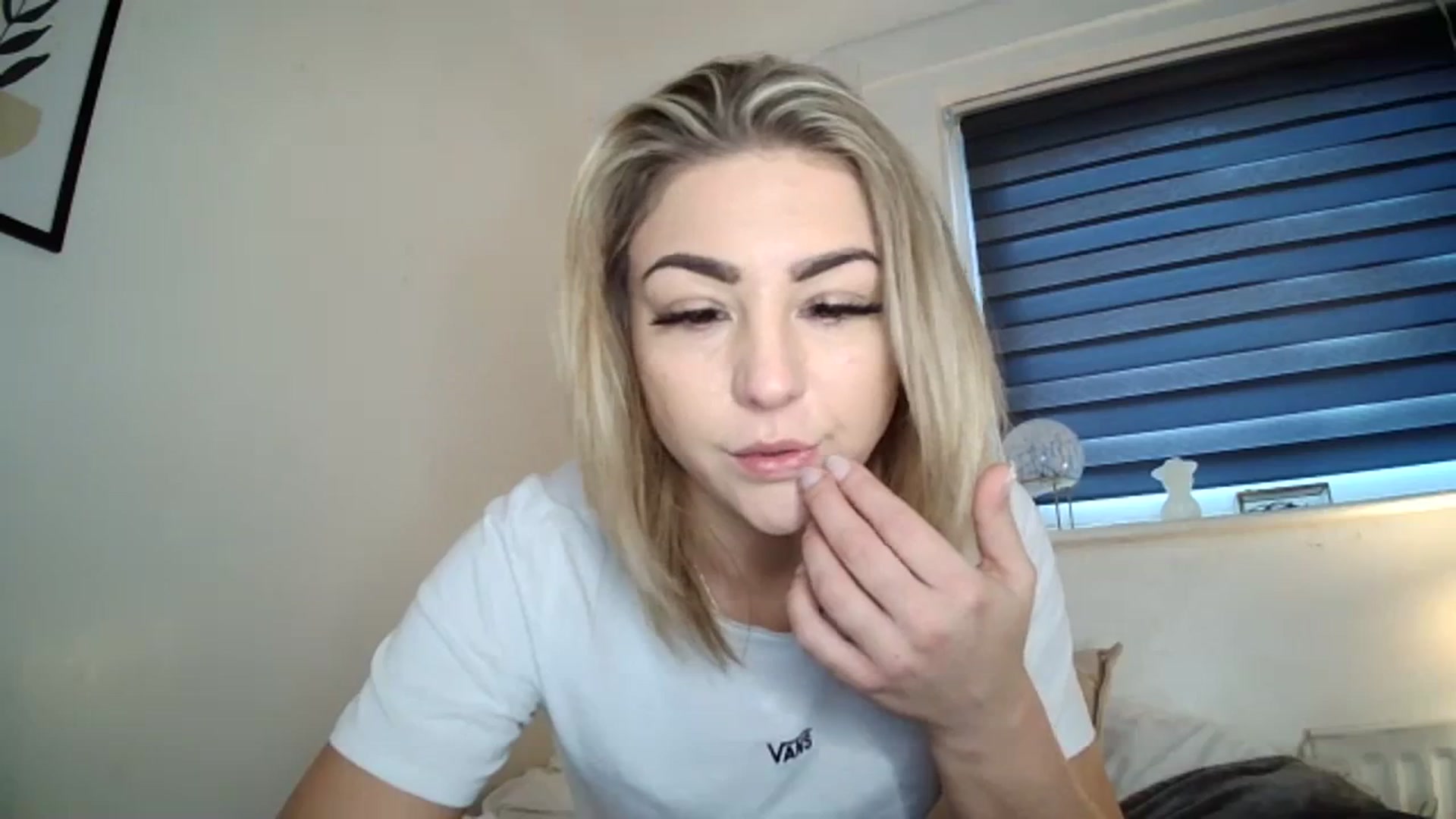 Gallery image thumbnail from Britishbabyx's myfreecams stream on, 12/20/2023, 11:44 image 16 of 20