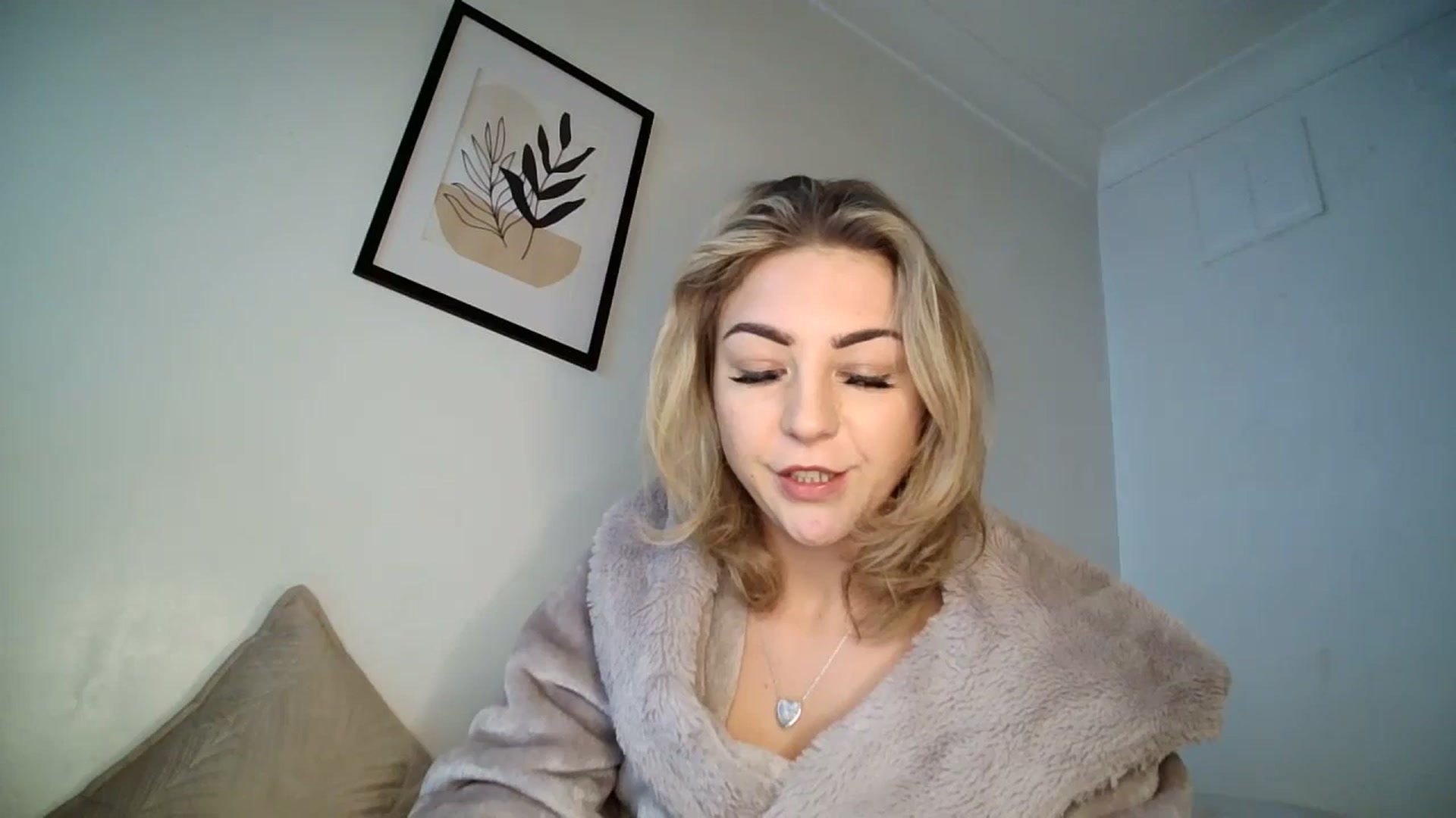 Gallery image thumbnail from Britishbabyx's myfreecams stream on, 01/08/2024, 14:05 image 10 of 20
