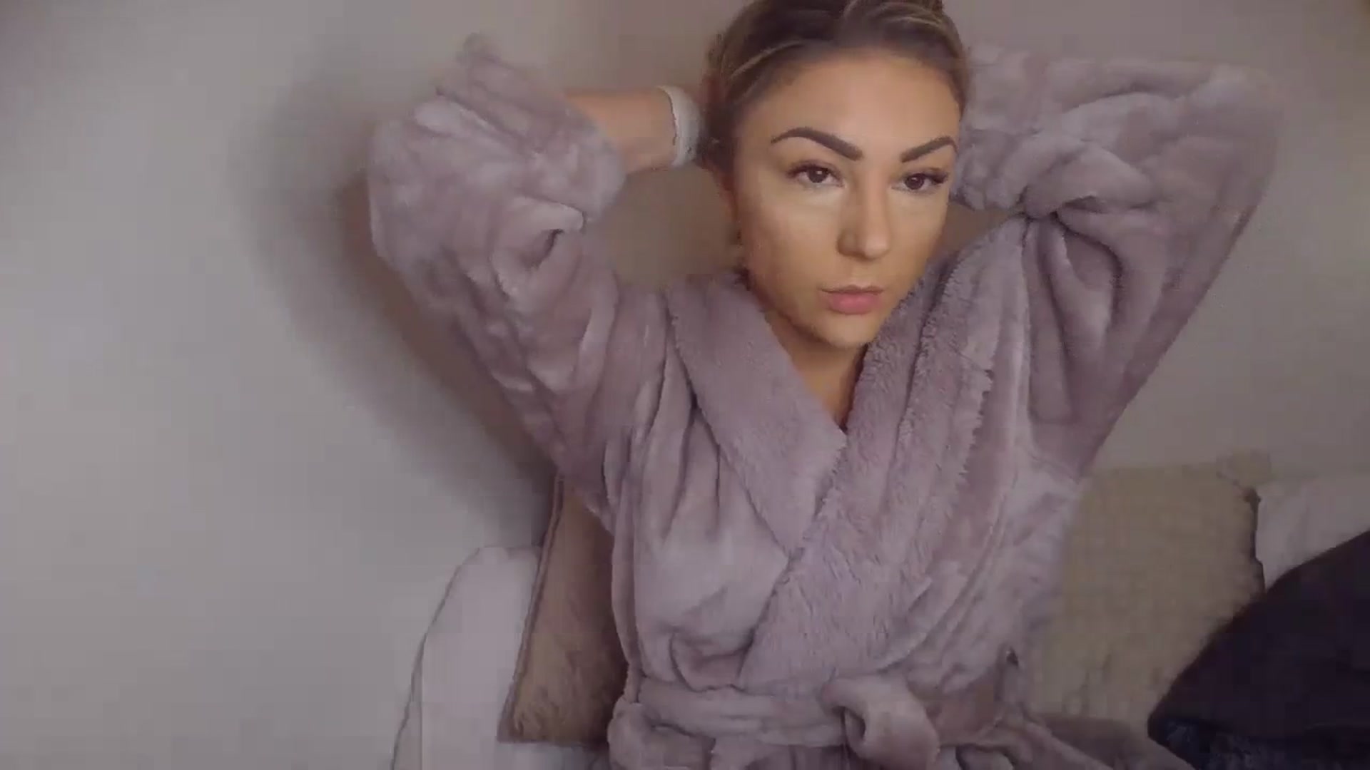 Gallery image thumbnail from Britishbabyx's myfreecams stream on, 01/23/2024, 14:14 image 13 of 20