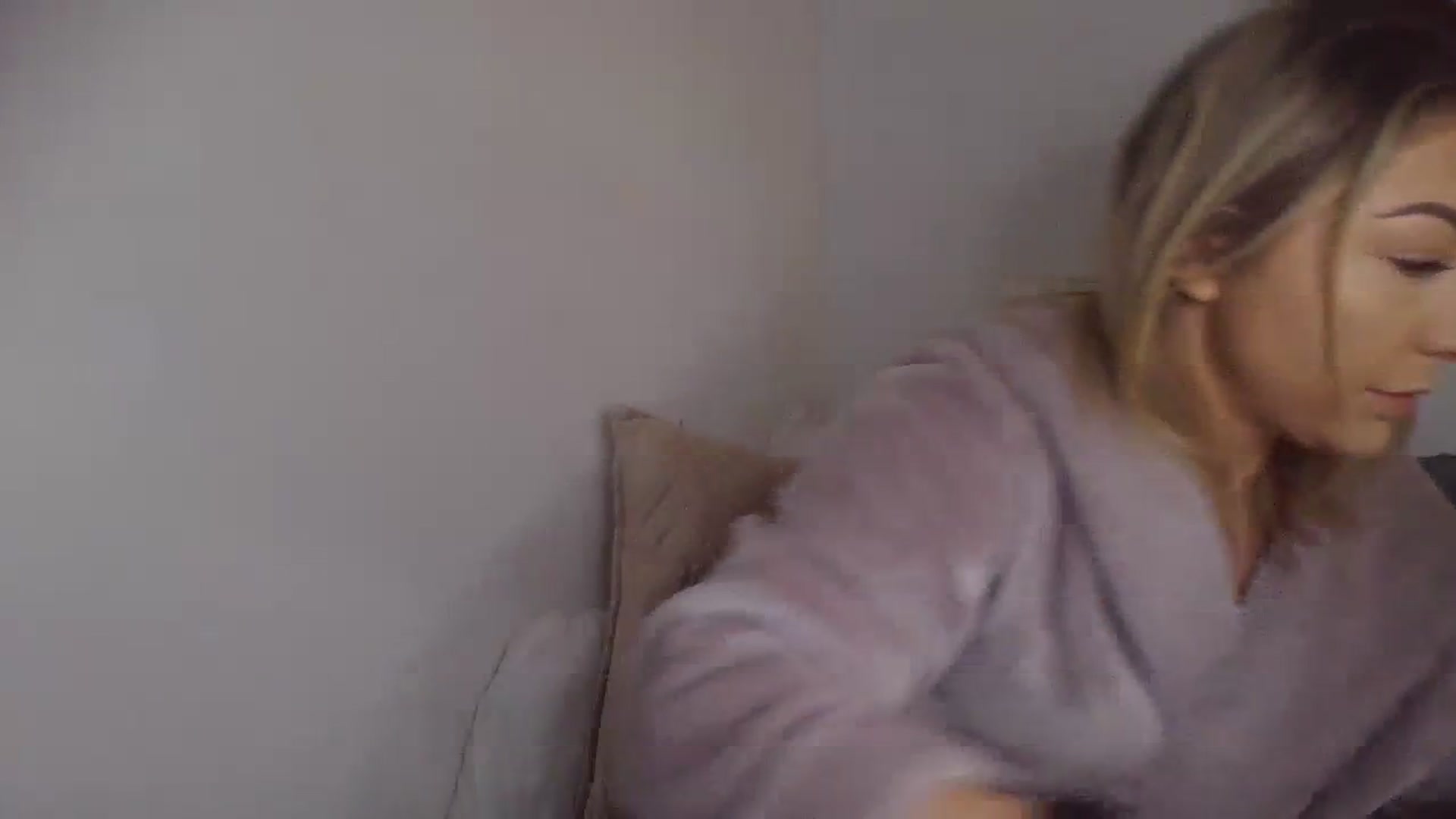 Gallery image thumbnail from Britishbabyx's myfreecams stream on, 01/23/2024, 14:14 image 10 of 20